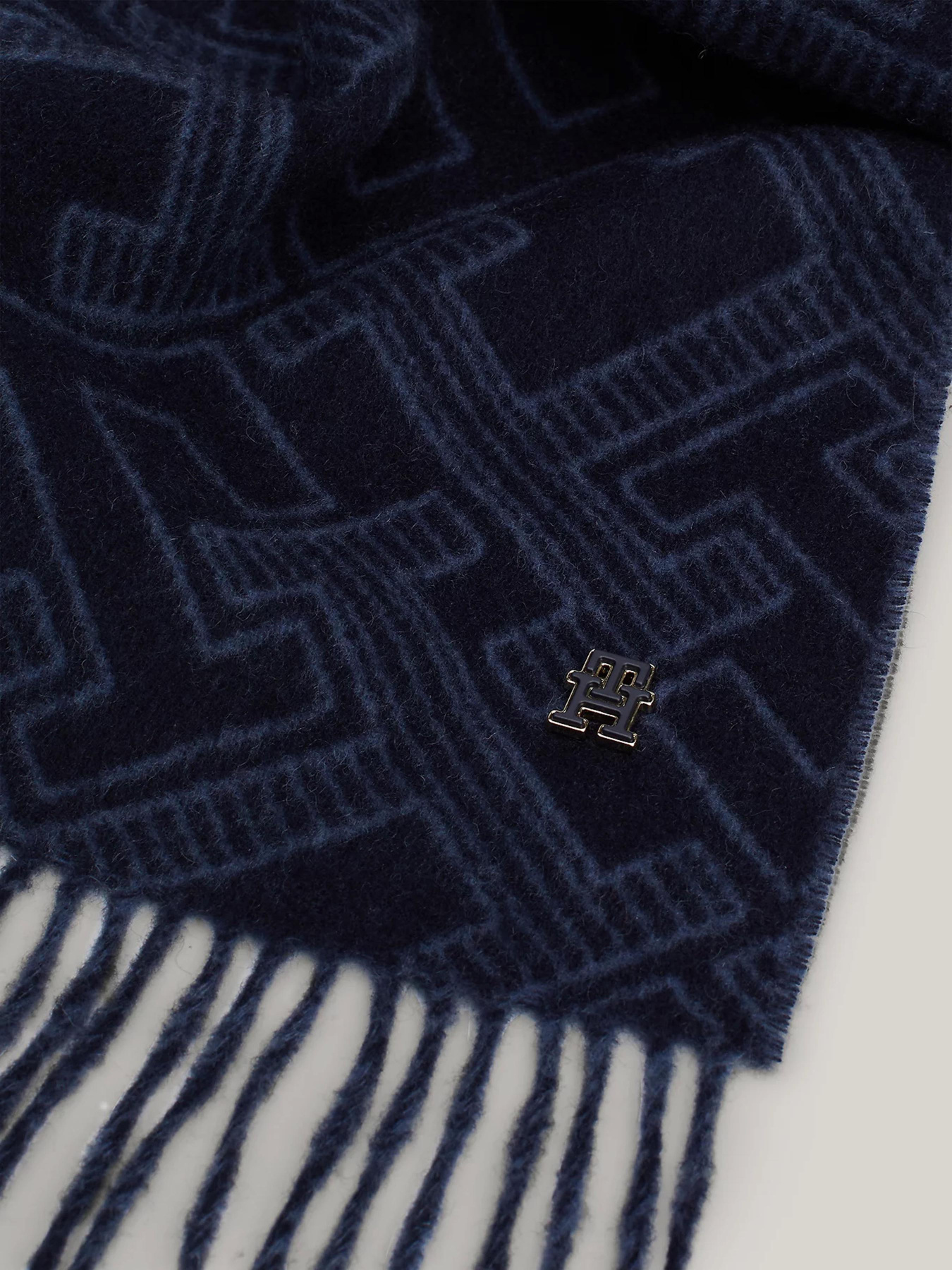 Шарф Tommy Hilfiger модель AW0AW16650-DW6 Фото