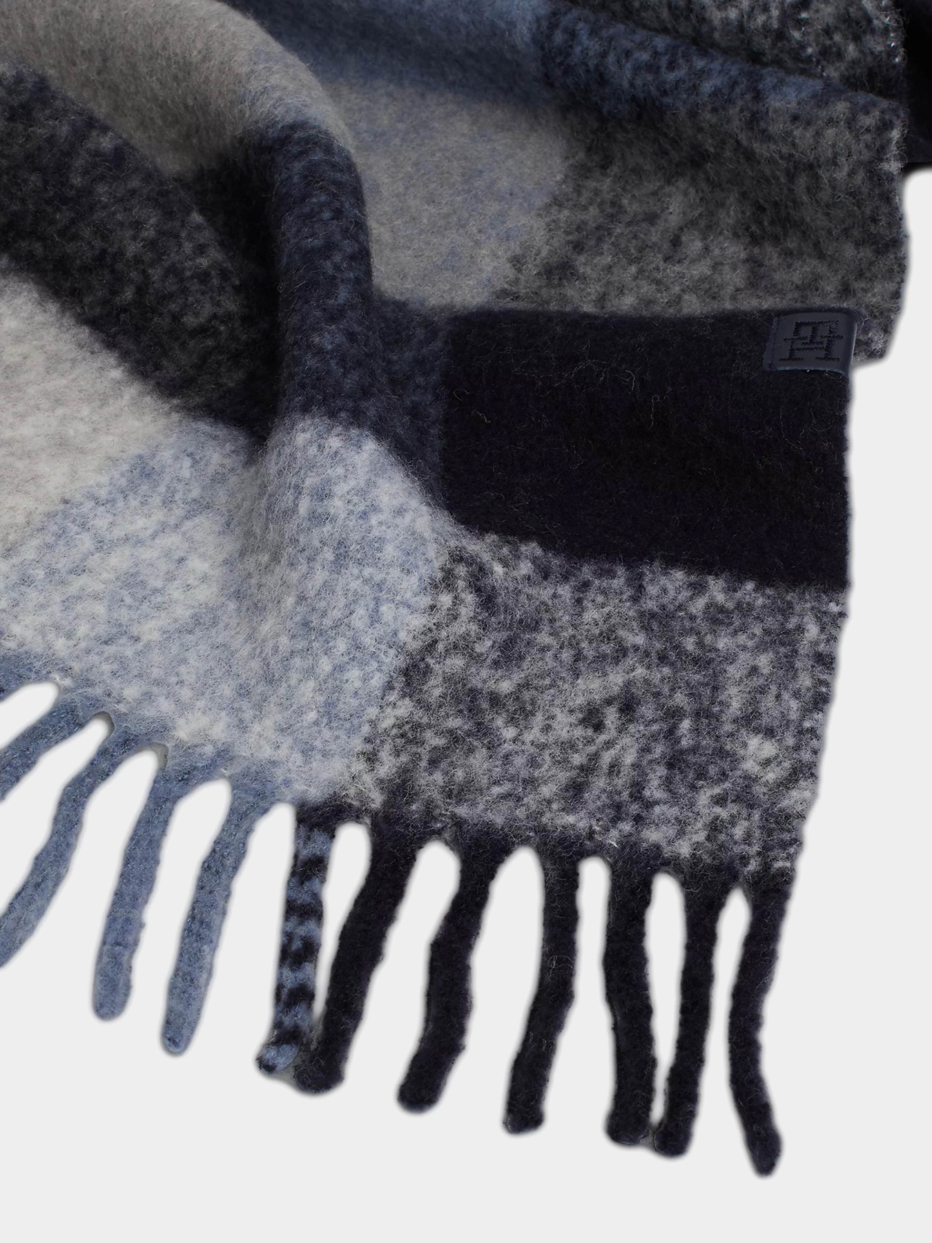 Шарф Tommy Hilfiger модель AW0AW16996-0GZ Фото