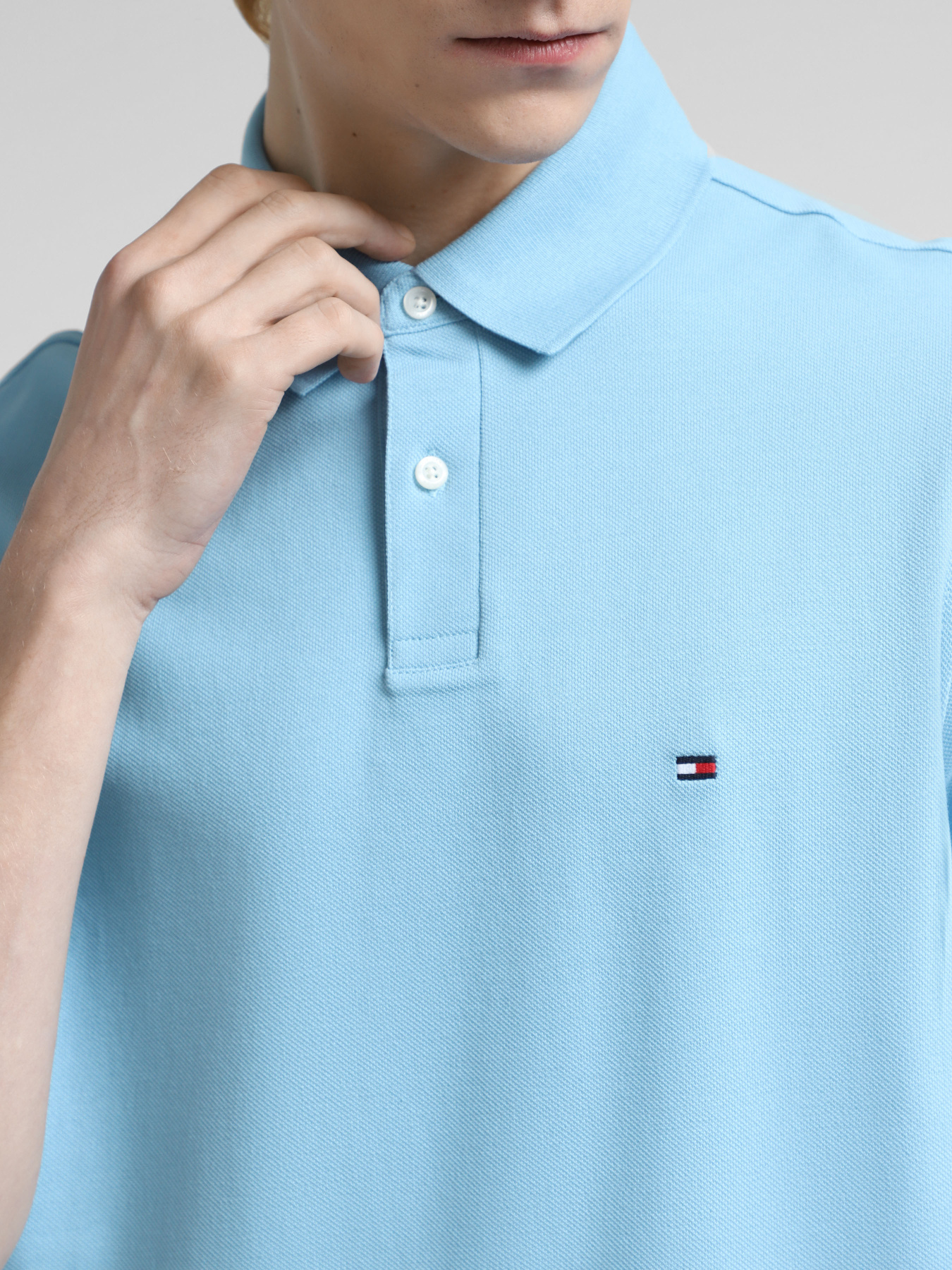 Поло Tommy Hilfiger модель MW0MW17770-CYW Фото