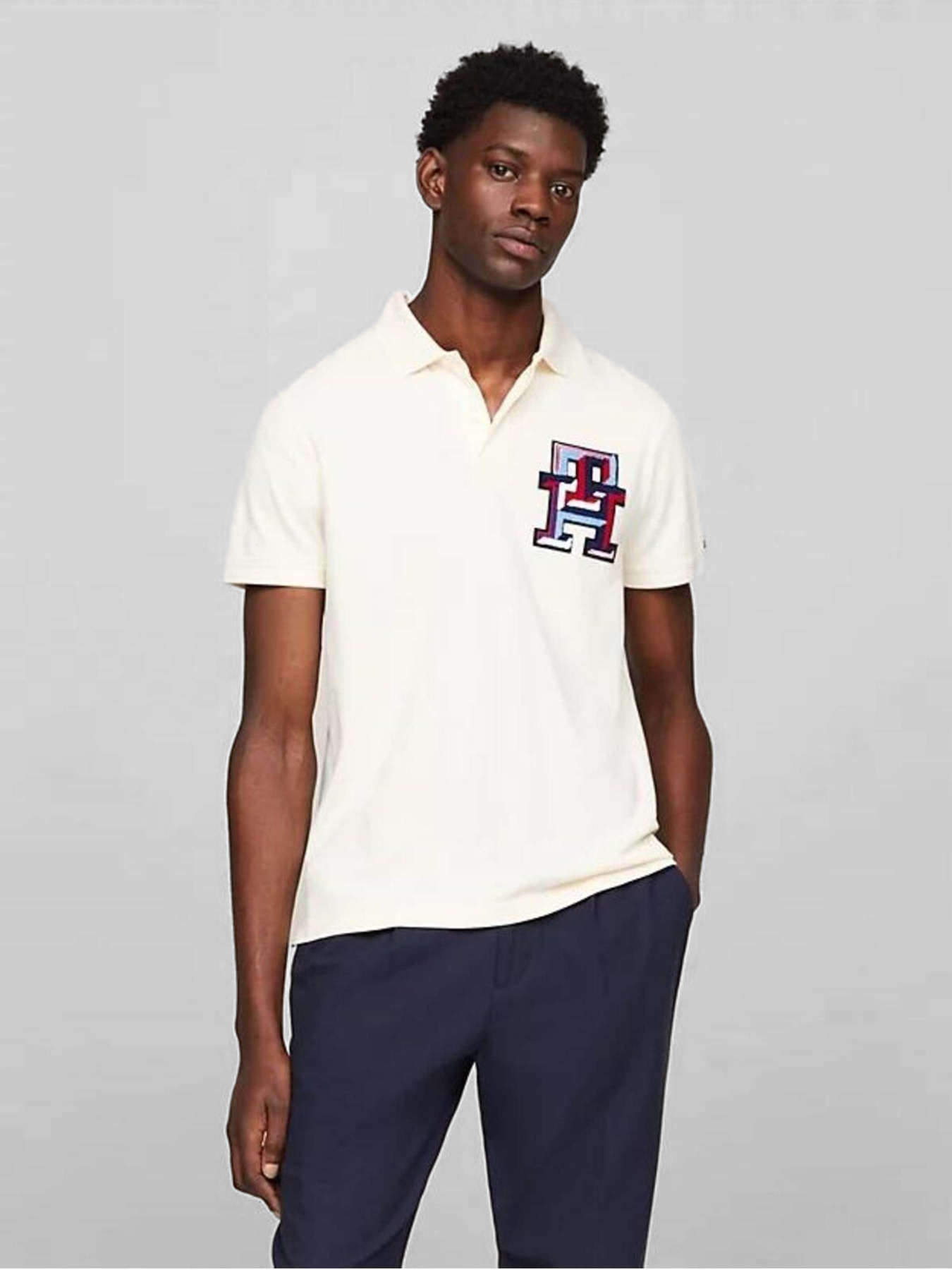 Поло Tommy Hilfiger модель MW0MW34842-AEF Поло Tommy Hilfiger модель MW0MW34842-AEF Фото