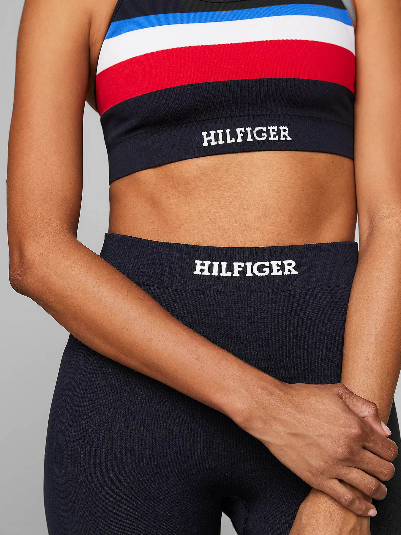 Леггинсы спортивные Tommy Hilfiger модель WW0WW41511-00J Фото