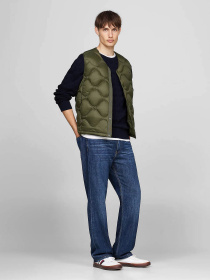 Жилет с утеплителем Tommy Hilfiger модель MW0MW36583-RBN Фото