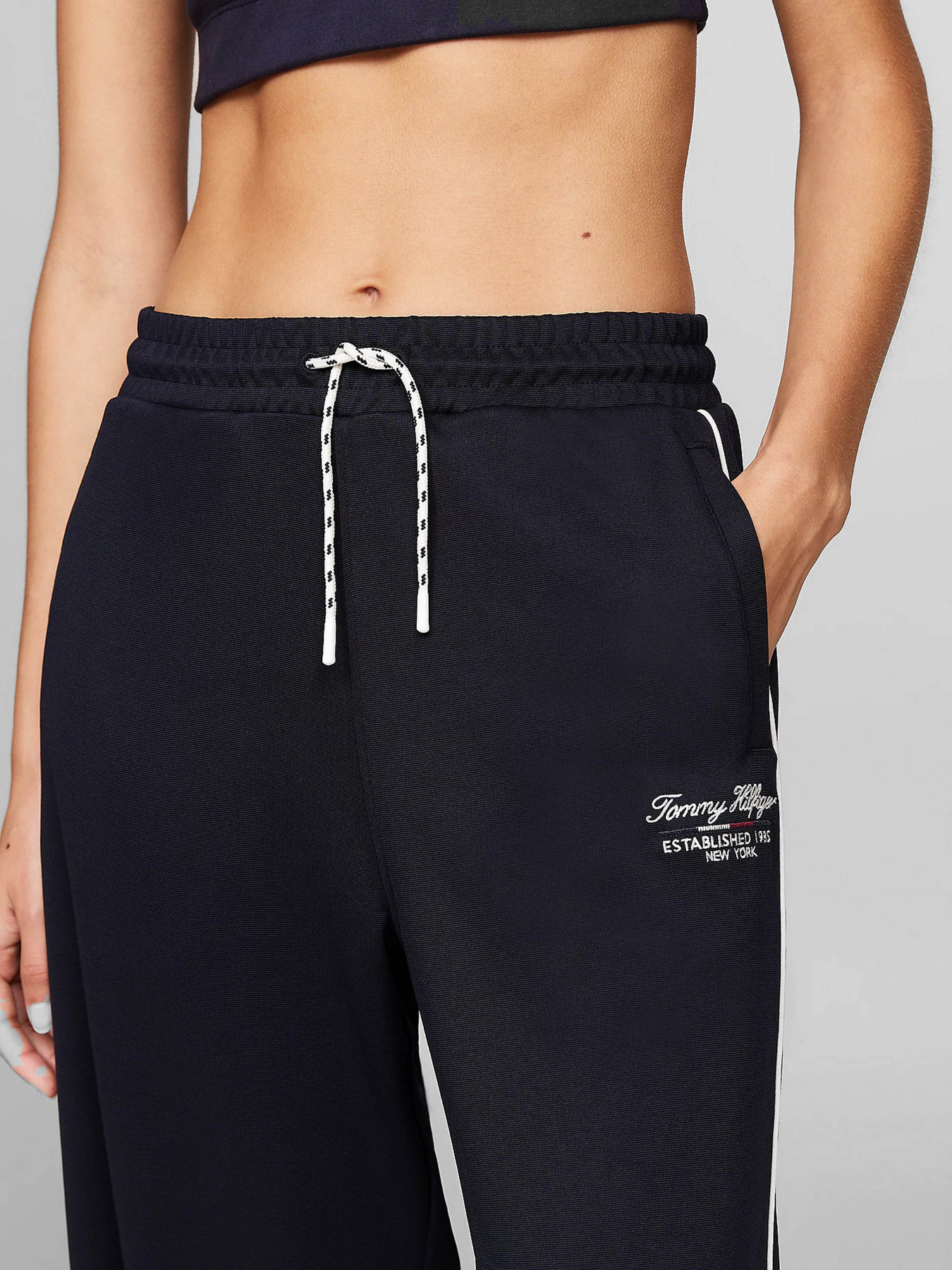 Штаны спортивные Tommy Hilfiger модель WW0WW42921-DW5 Фото