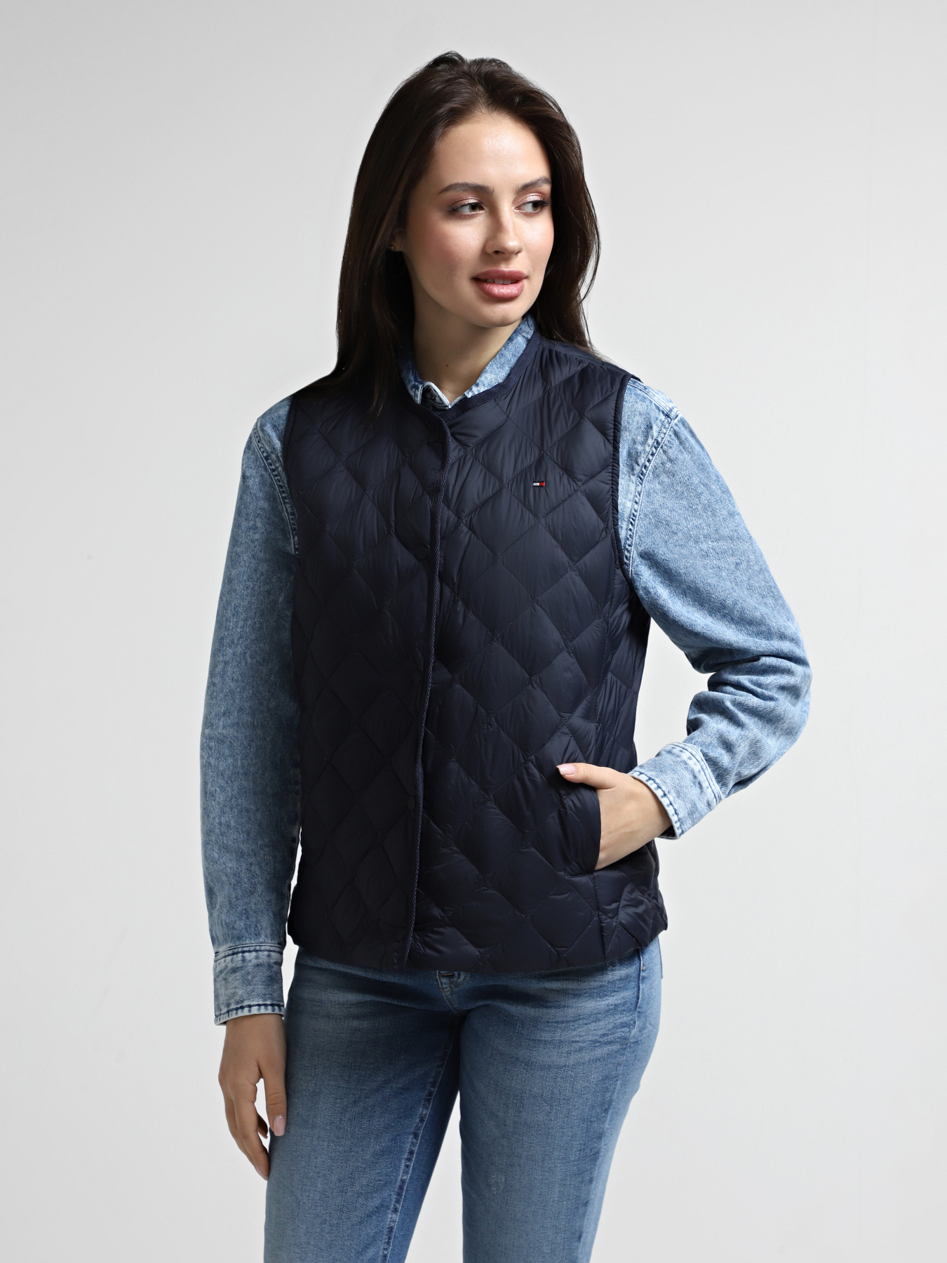 Жилет с утеплителем Tommy Hilfiger модель WW0WW43214-DW5 Фото