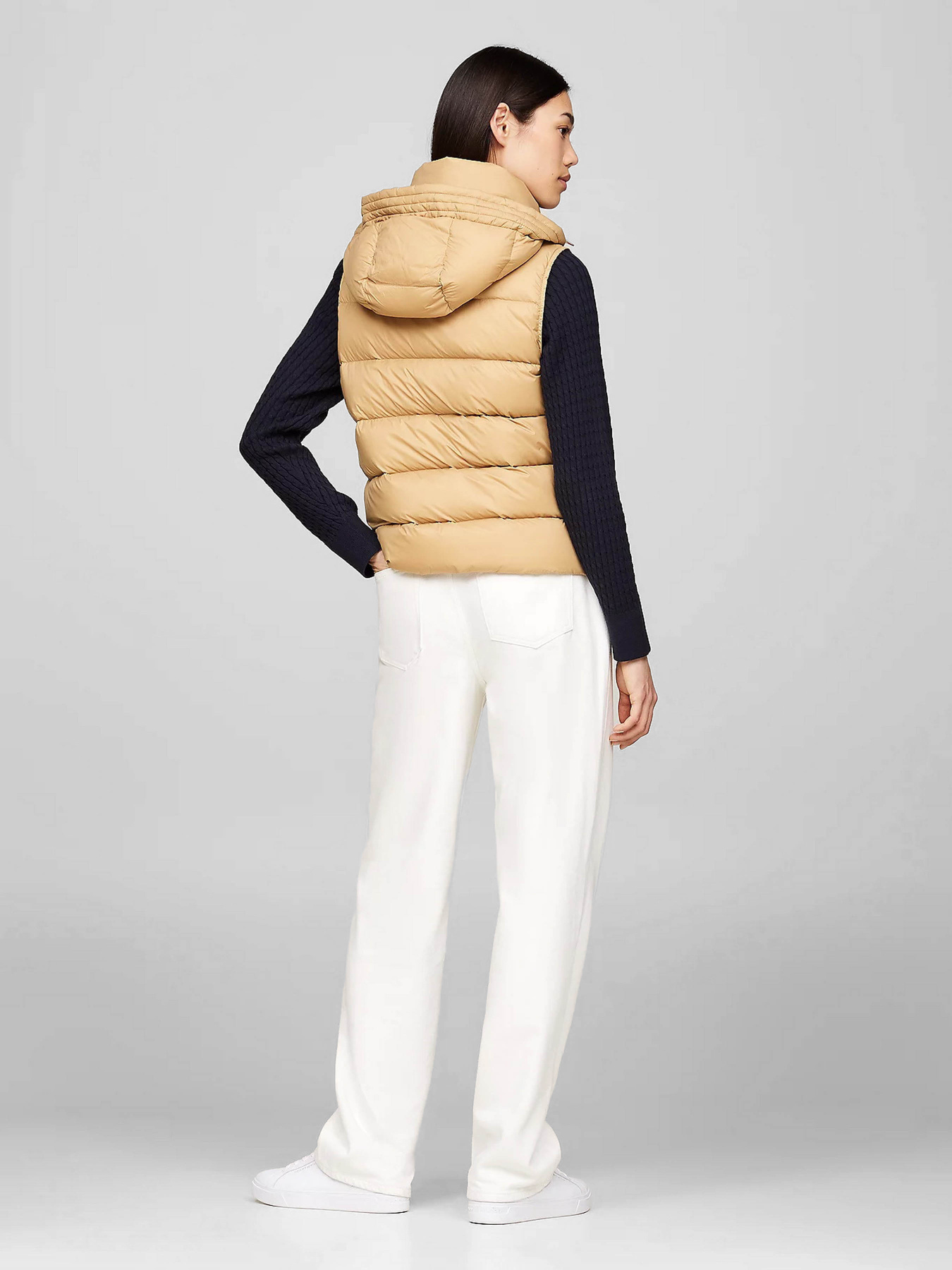 Утепленный жилет Tommy Hilfiger модель WW0WW43582-RBL Фото