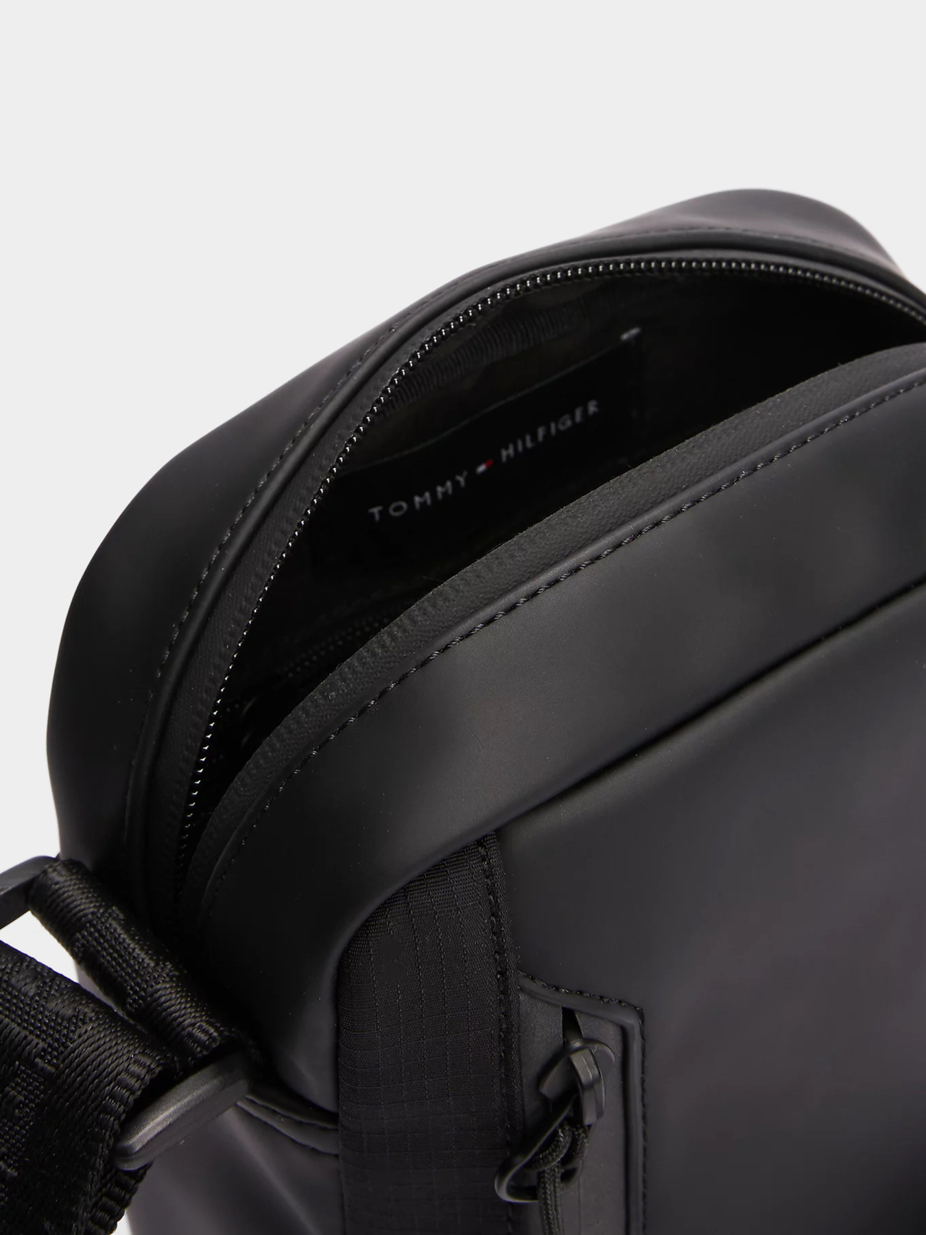 Мессенджер Tommy Hilfiger модель AM0AM13312-BDS Фото