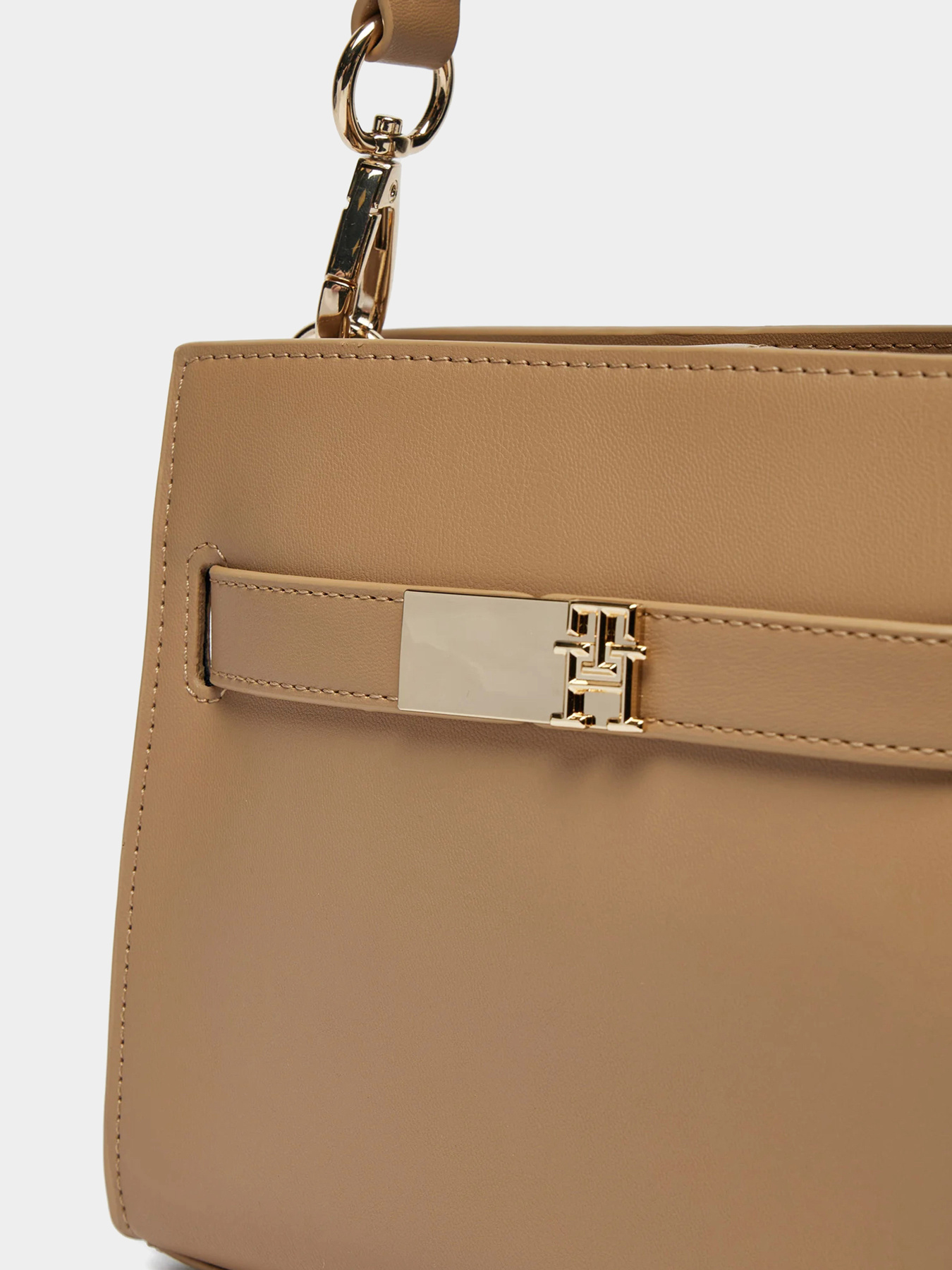 Сумка Tommy Hilfiger модель AW0AW16896-RBC Фото