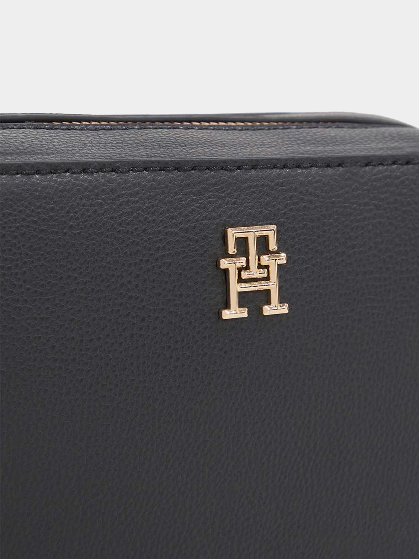 Кросс-боди Tommy Hilfiger модель AW0AW16906-BDS Фото