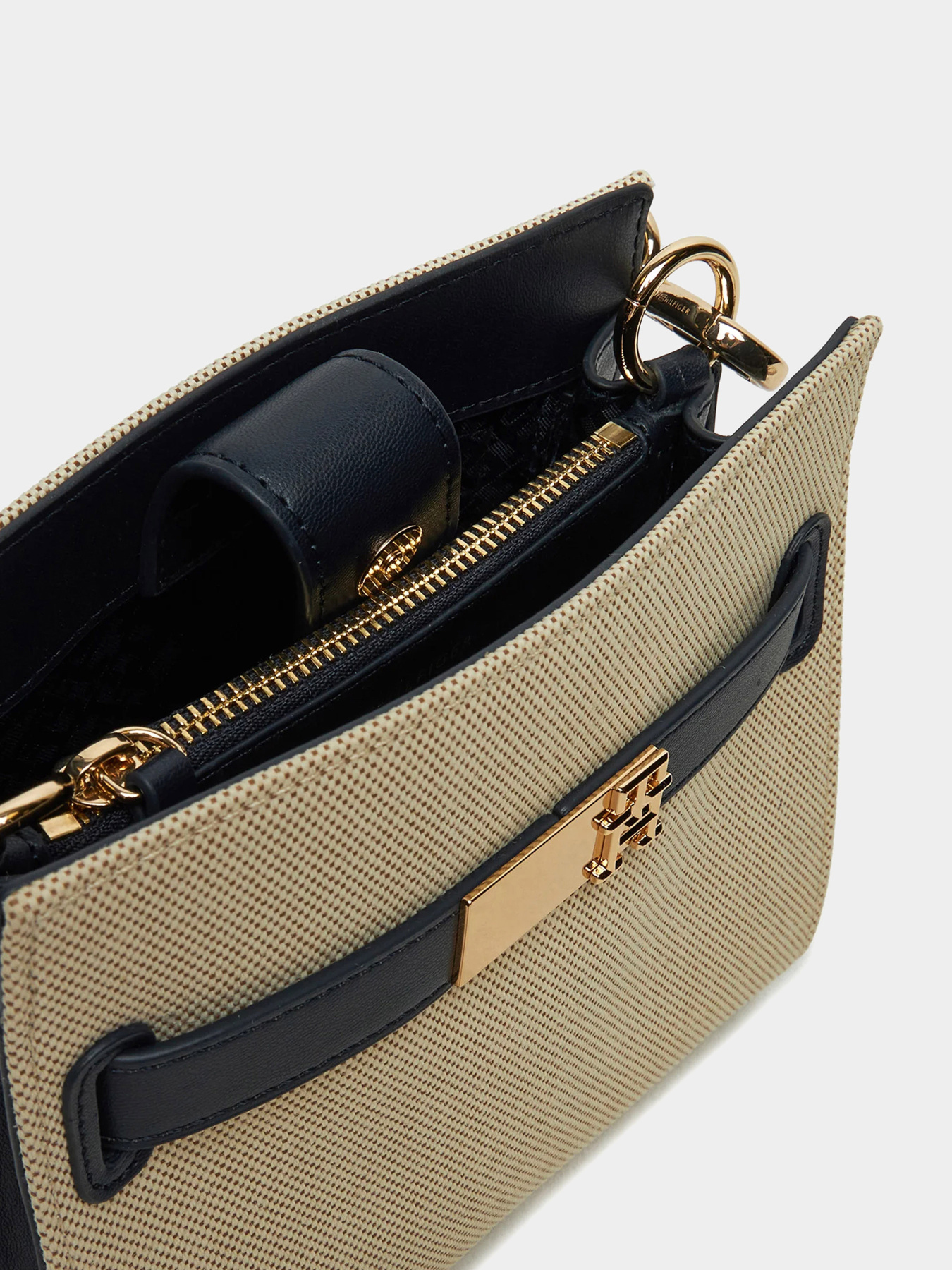 Сумка Tommy Hilfiger модель AW0AW17381-DW6 Фото