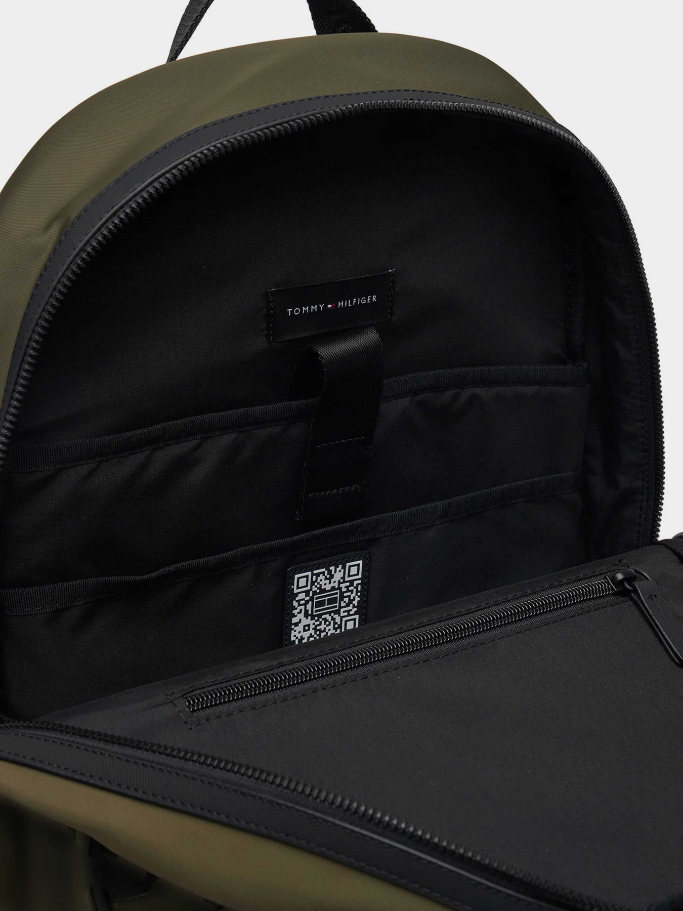 Повсякденний рюкзак Tommy Hilfiger модель AM0AM13184-RBN Фото