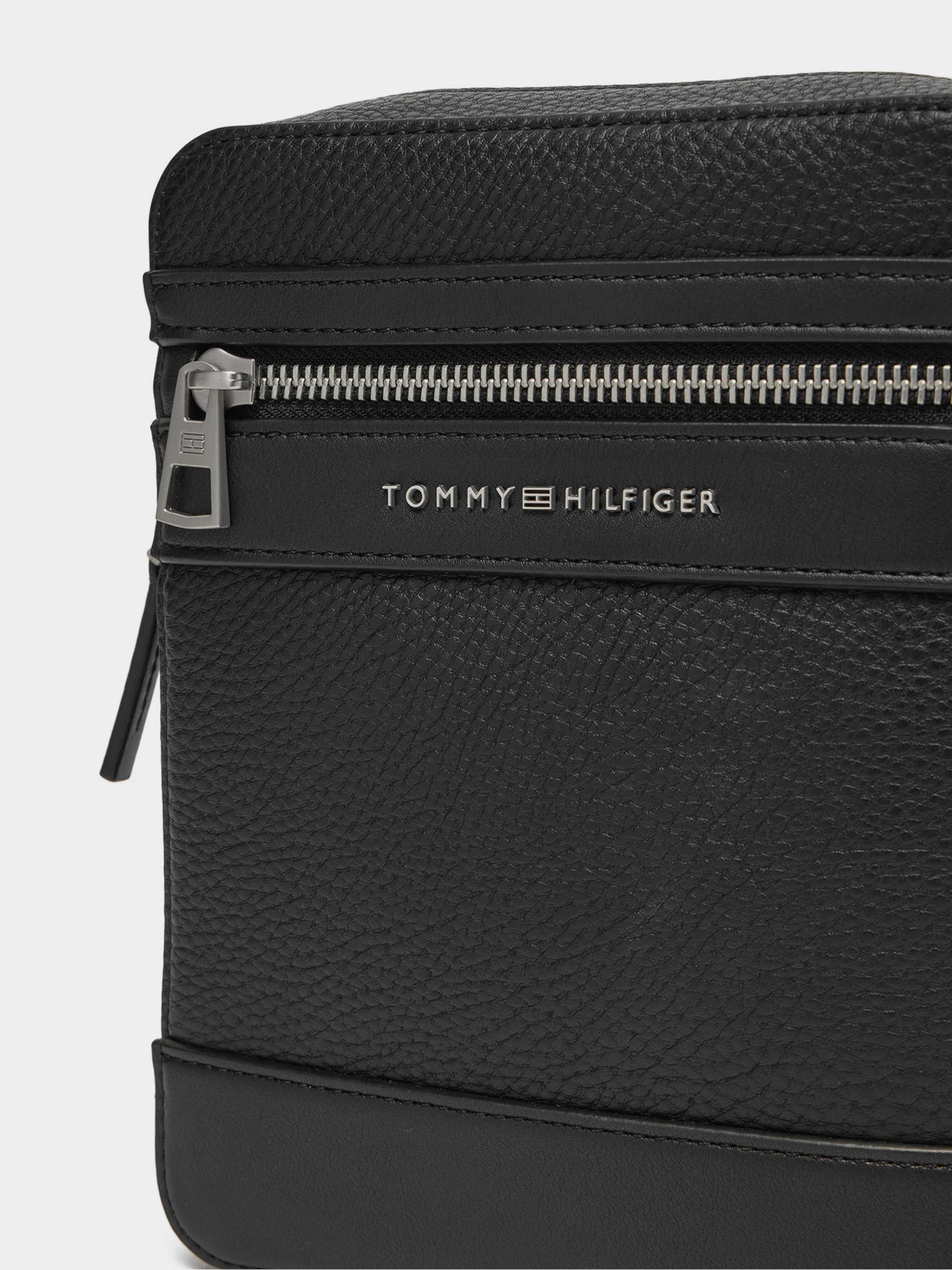 Мессенджер Tommy Hilfiger модель AM0AM13204-BDS Фото