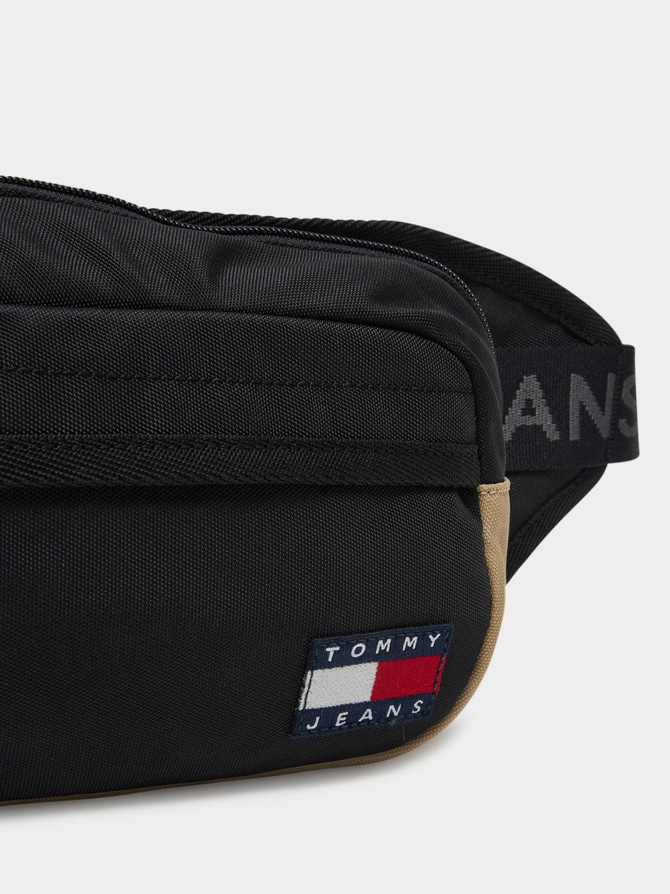 Поясная сумка Tommy Hilfiger модель AM0AM13267-BDS Фото