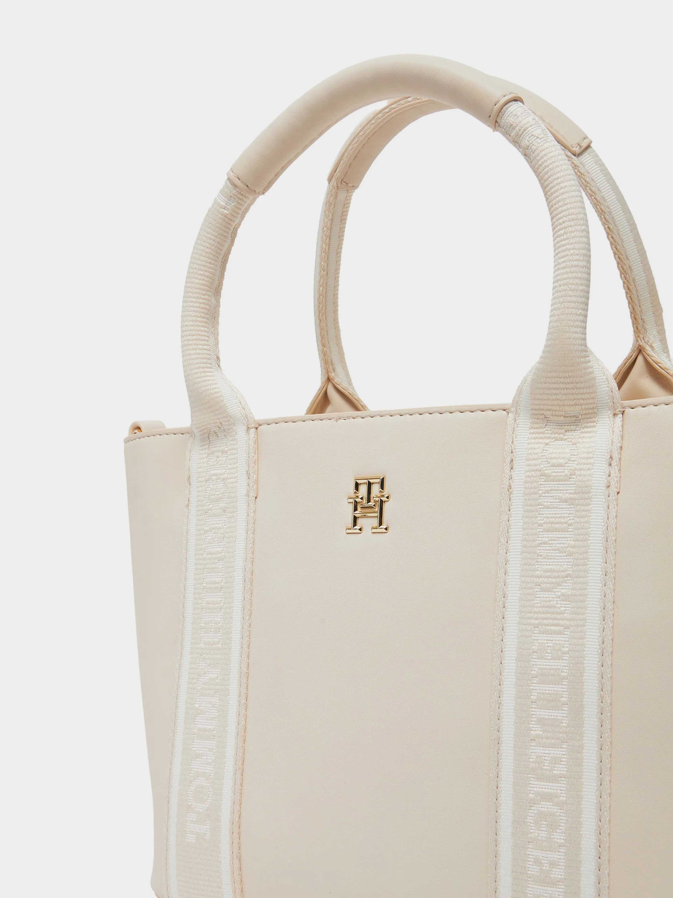 Сумка Tommy Hilfiger модель AW0AW17201-AA8 Фото