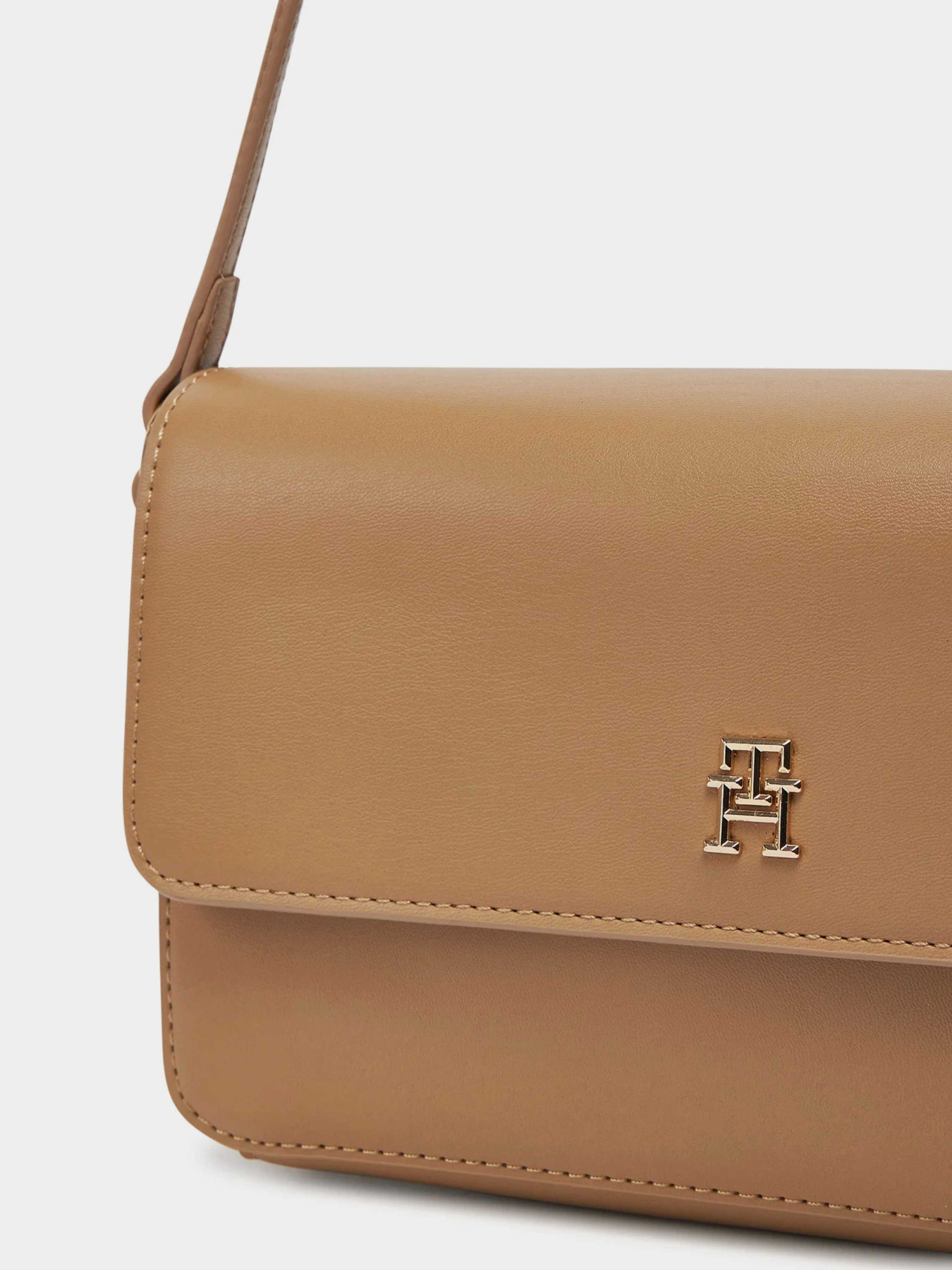 Кросс-боди Tommy Hilfiger модель AW0AW17219-RBC Фото