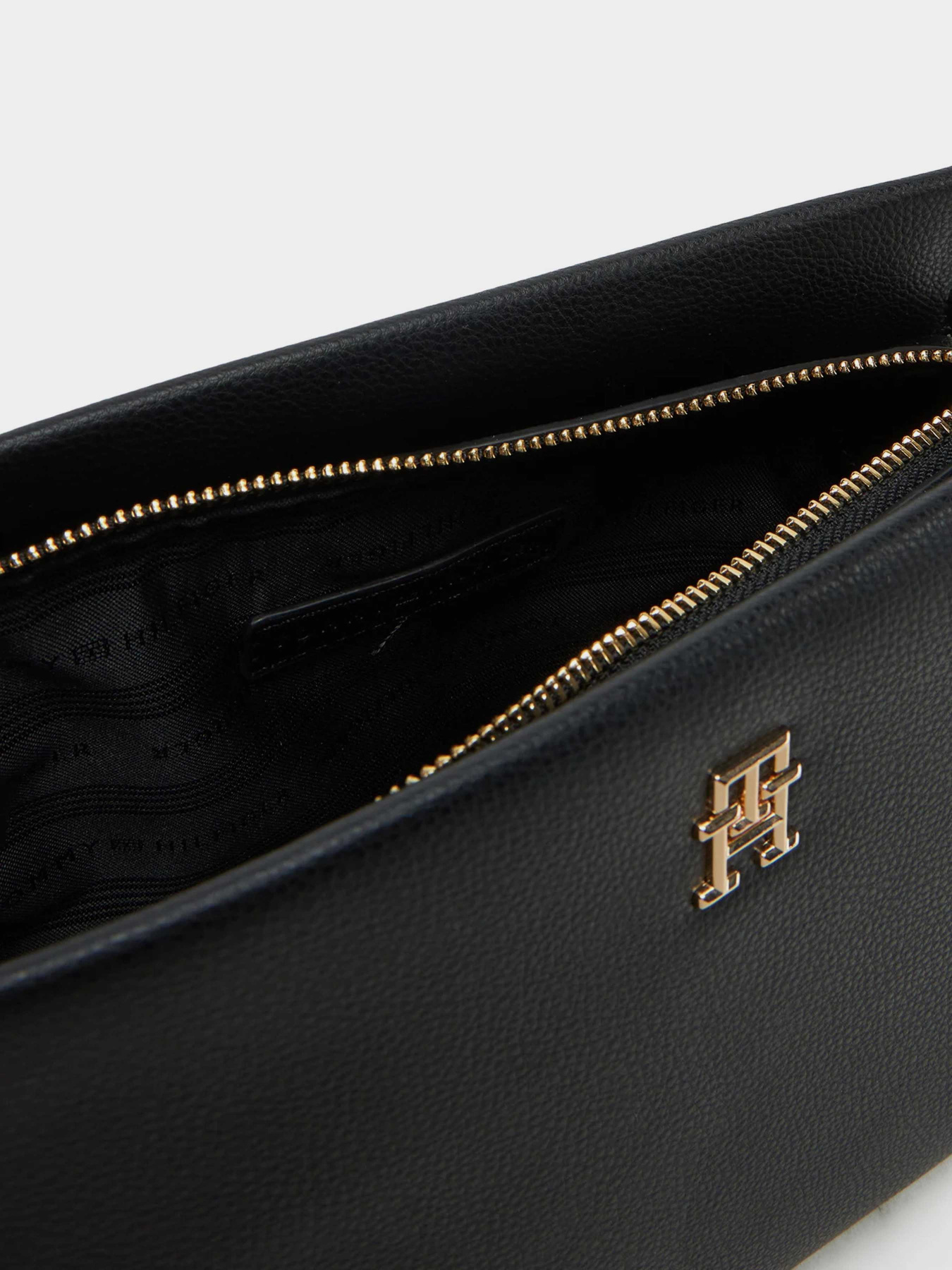 Сумка Tommy Hilfiger модель AW0AW17225-BDS Фото