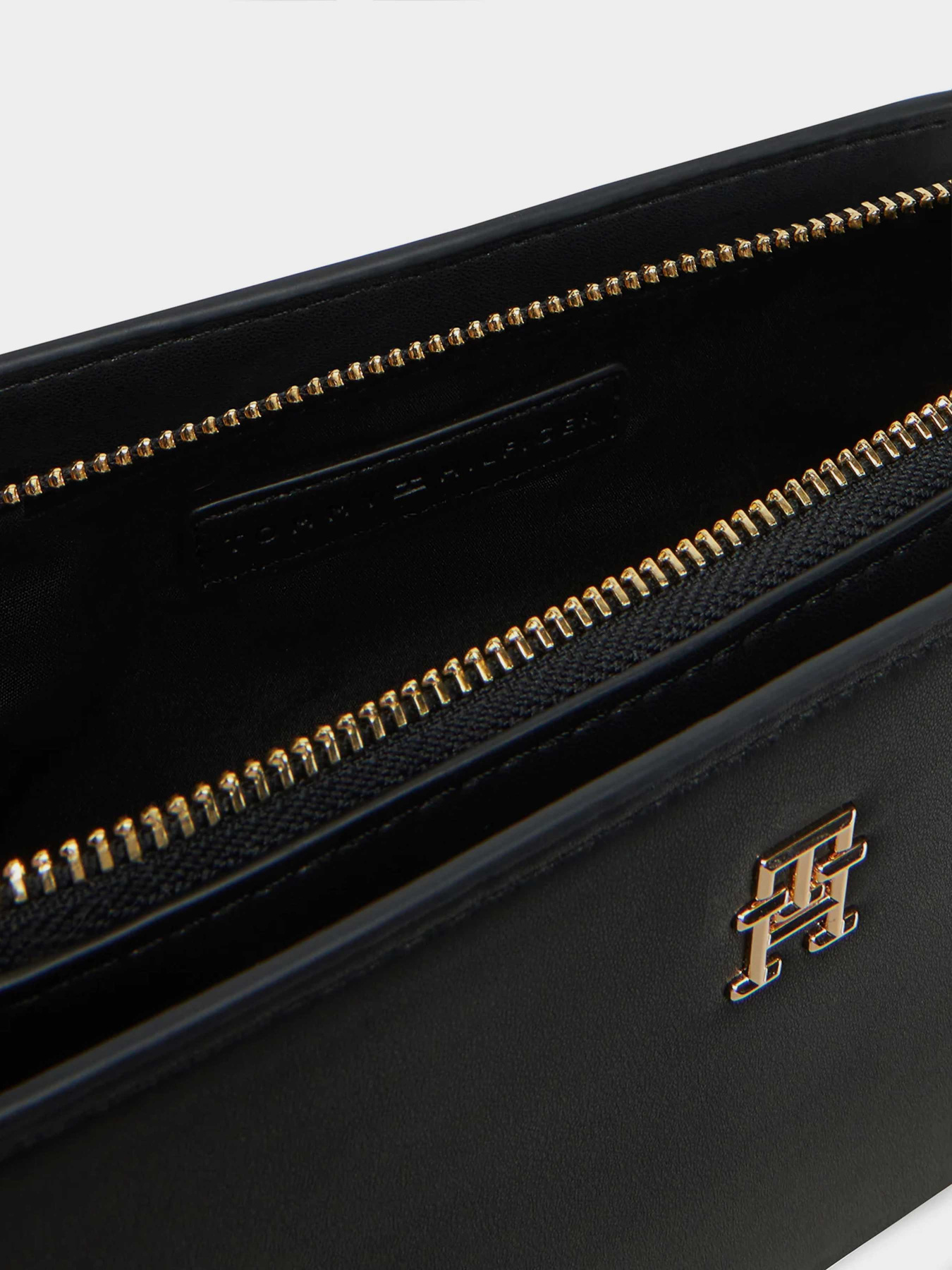 Крос-боді Tommy Hilfiger модель AW0AW17229-BDS Фото