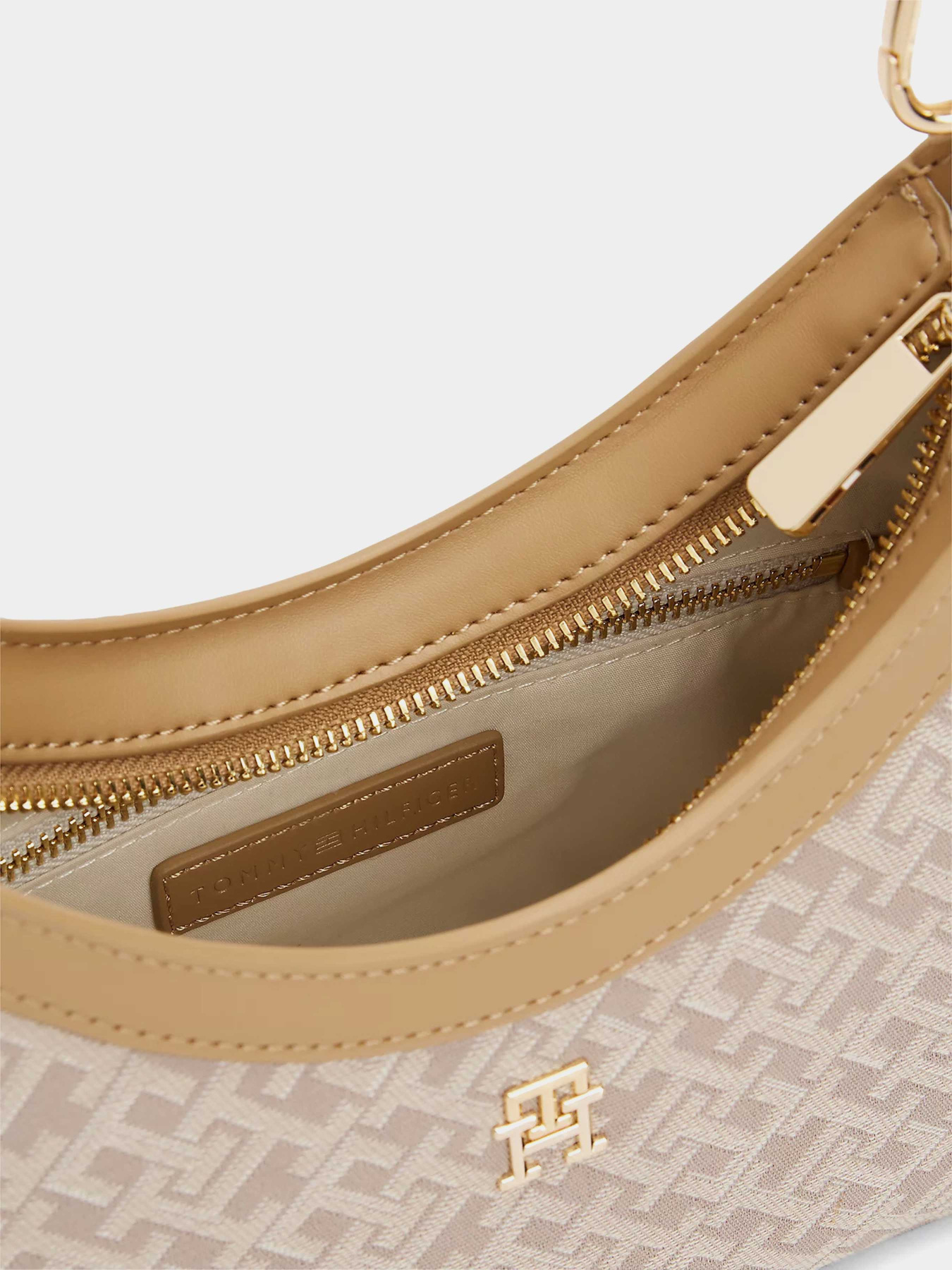 Хобо Tommy Hilfiger модель AW0AW17606-0I1 Фото