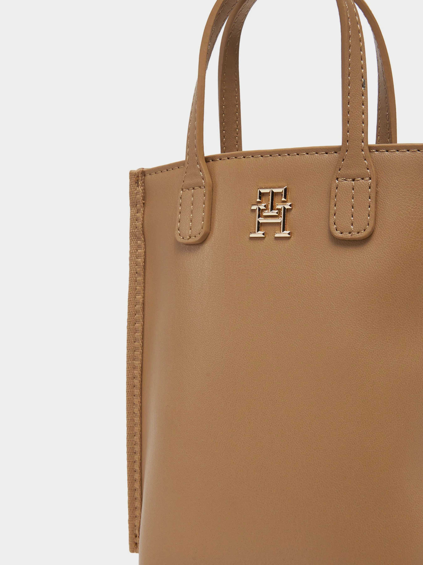 Сумка Tommy Hilfiger модель AW0AW17402-RBC Фото