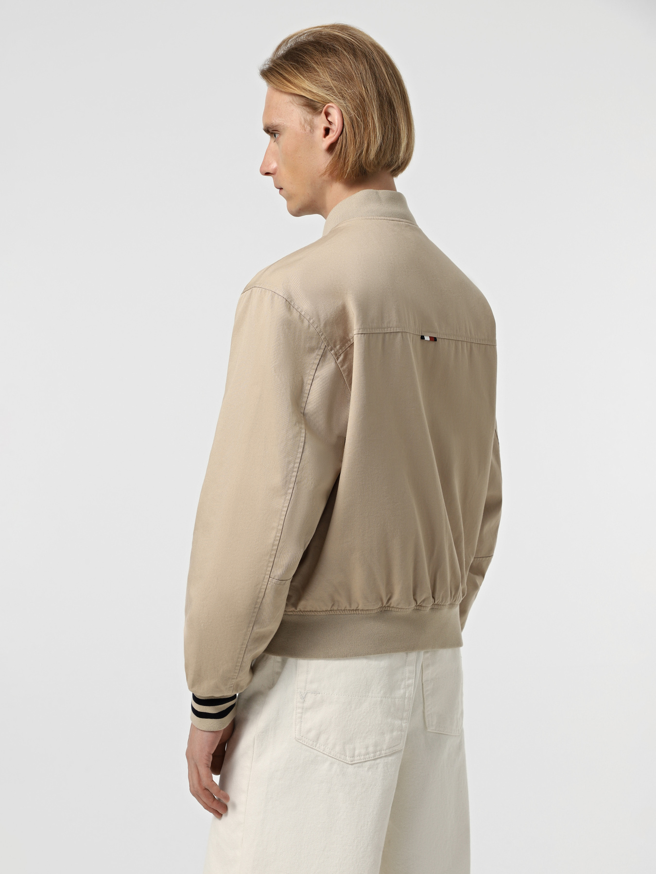 Бомбер Tommy Hilfiger модель MW0MW38707-RBT Фото