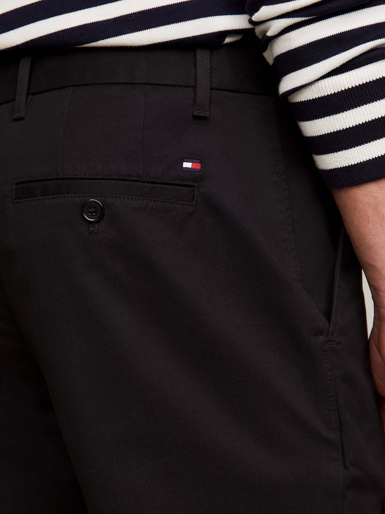 Шорты Tommy Hilfiger модель MW0MW23563-BDS Фото