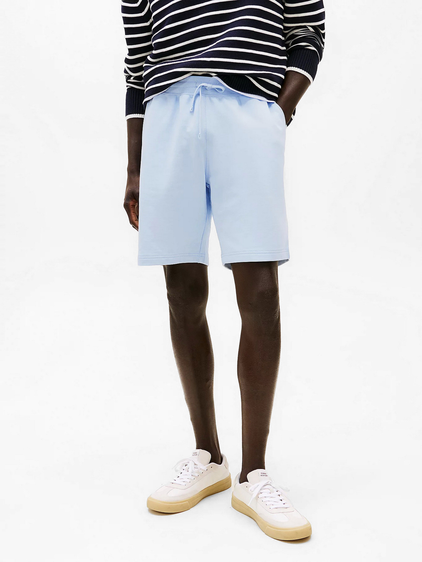 Шорты Tommy Hilfiger модель MW0MW37240-C1O Фото