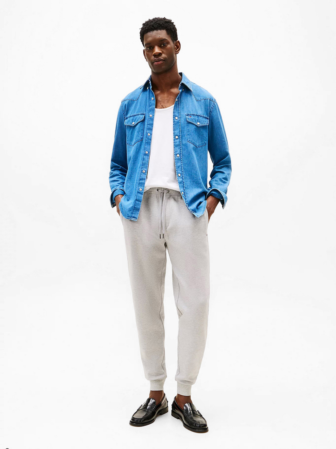 Джоггеры Tommy Hilfiger модель MW0MW37242-P01 Фото