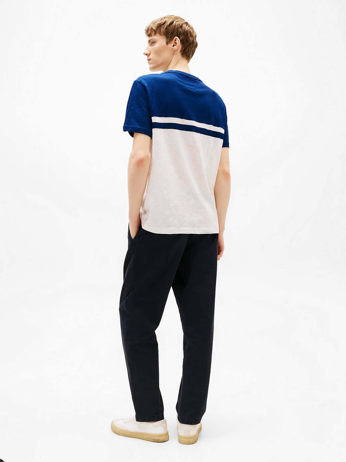 Футболки и поло Tommy Hilfiger модель MW0MW39169-DAF Футболки и поло Tommy Hilfiger модель MW0MW39169-DAF Фото