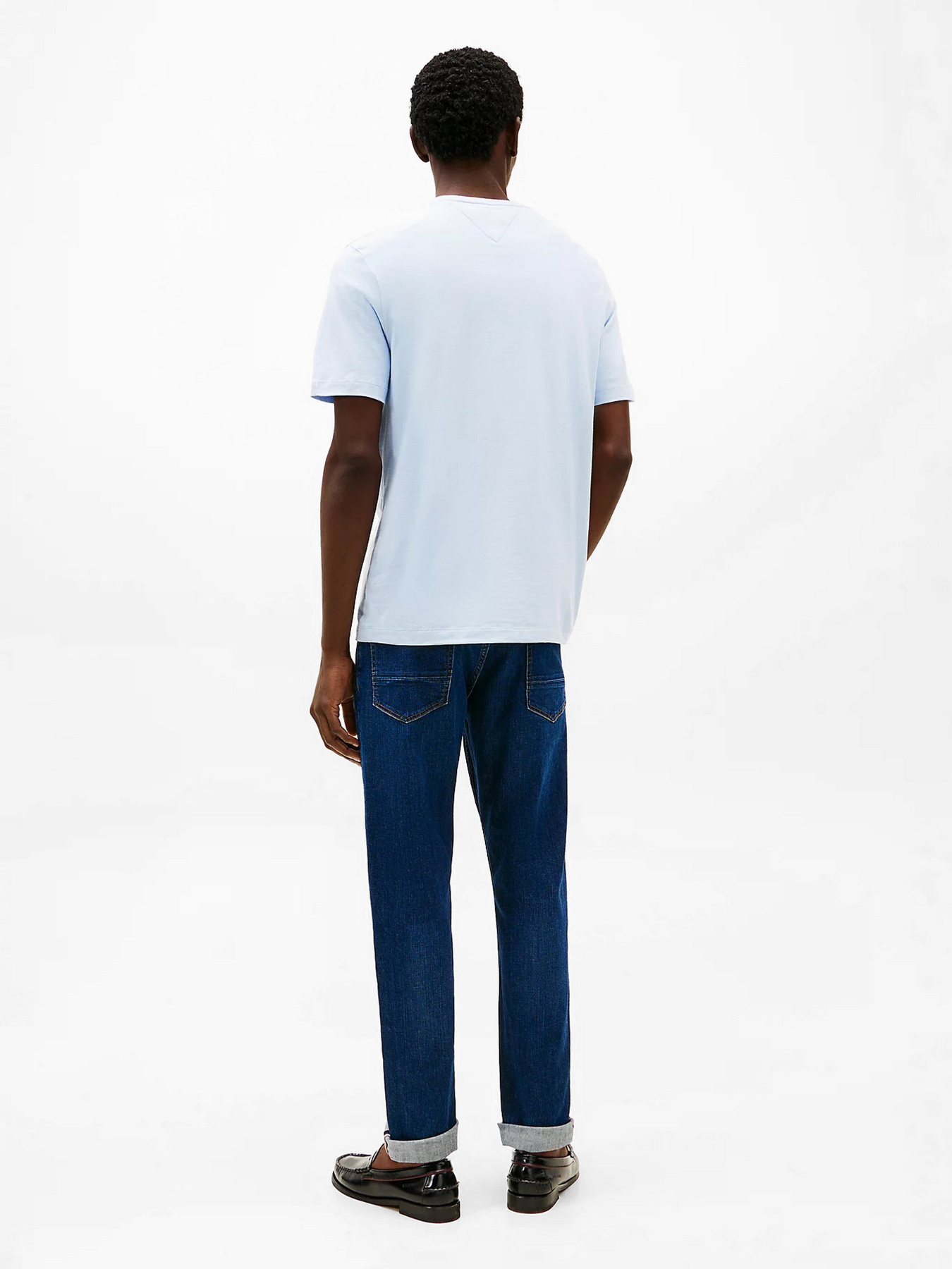 Футболка Tommy Hilfiger модель MW0MW39995-C1O Футболка Tommy Hilfiger модель MW0MW39995-C1O Фото