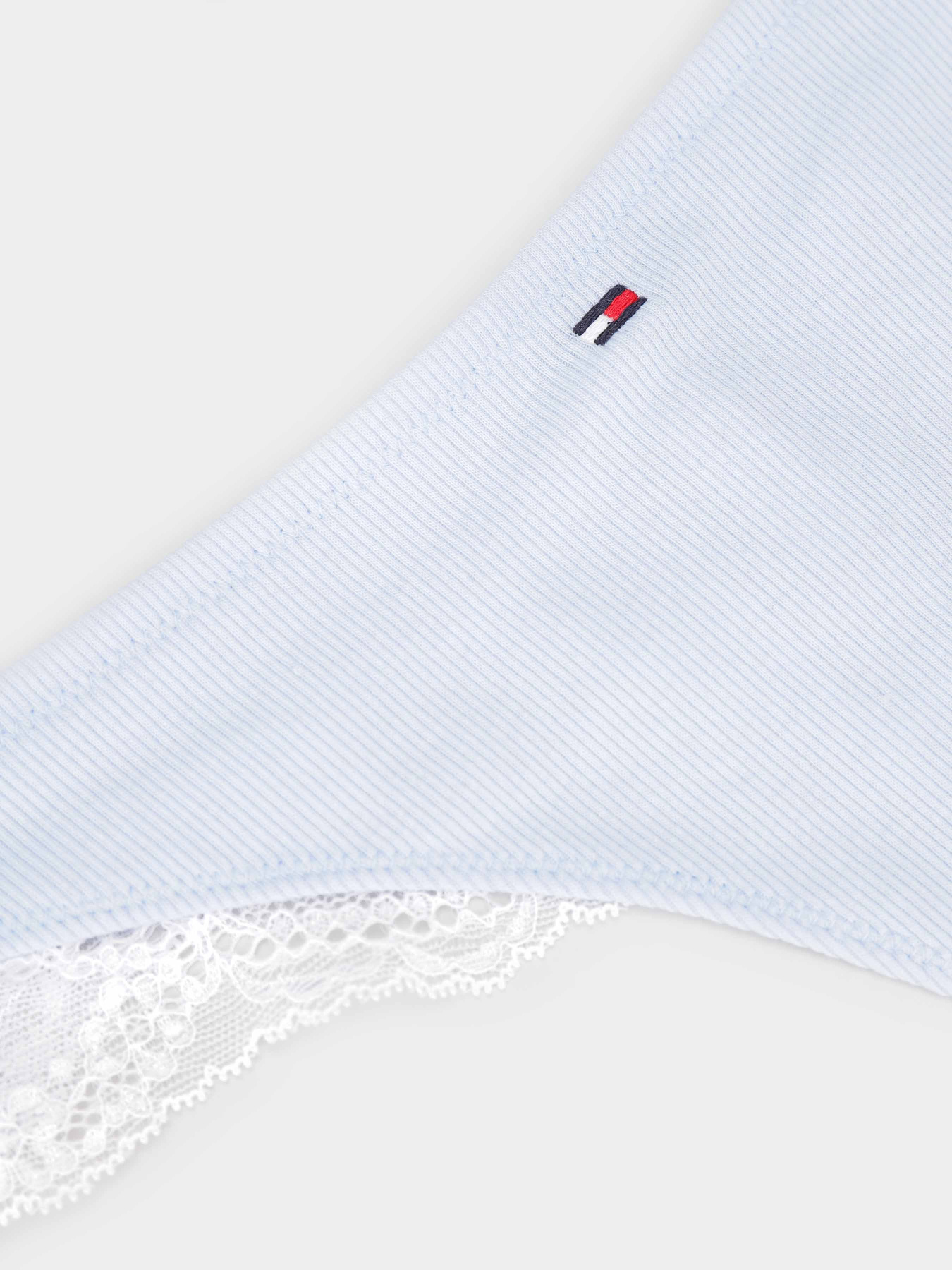 Трусы Tommy Hilfiger модель UW0UW05736-C3Q Трусы Tommy Hilfiger модель UW0UW05736-C3Q Фото