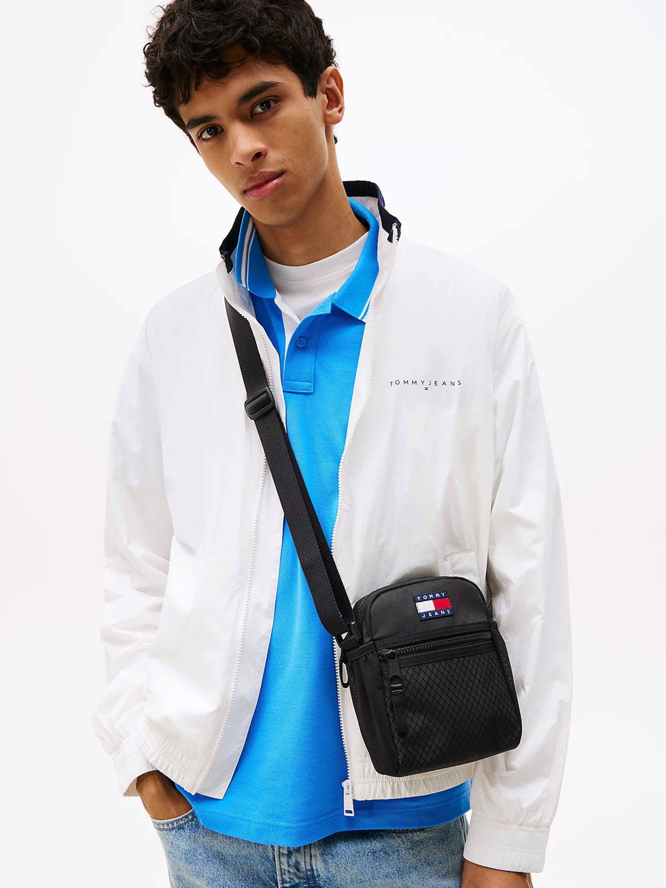 Мессенджер Tommy Hilfiger модель AM0AM13397-BDS Фото