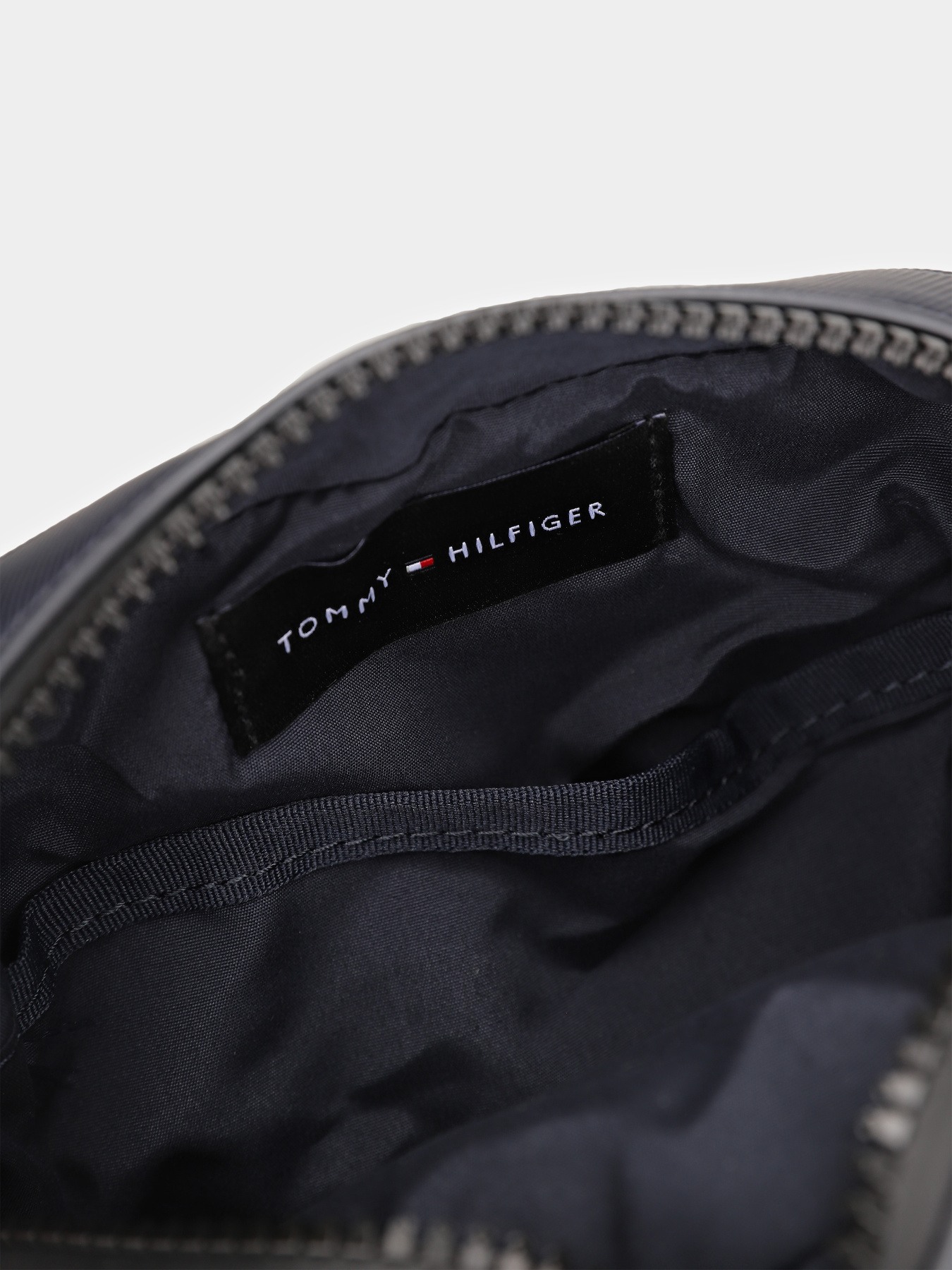 Мессенджер Tommy Hilfiger модель AM0AM13479-DW6 Фото