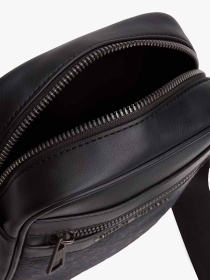 Мессенджер Tommy Hilfiger модель AM0AM13493-BDS Фото