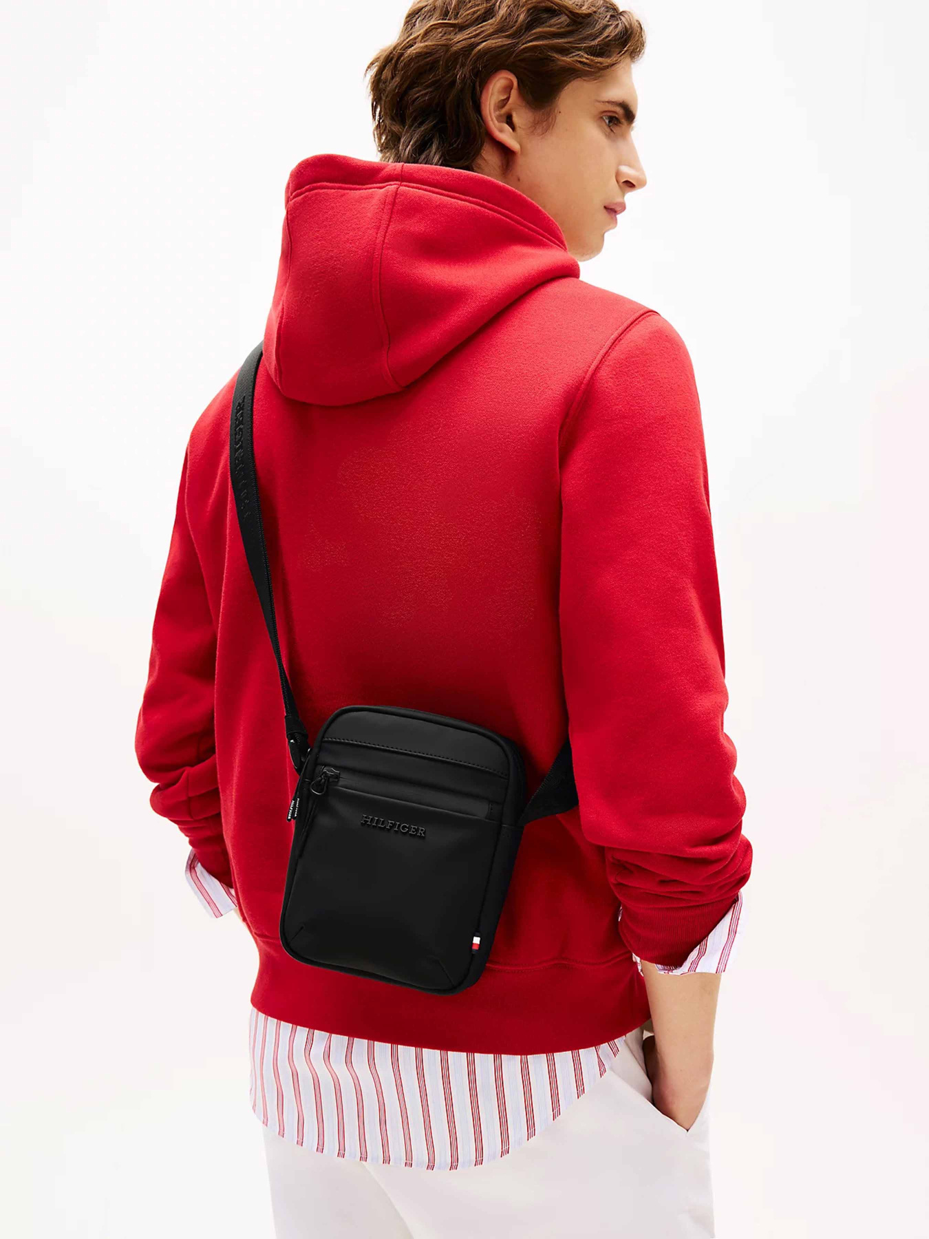 Мессенджер Tommy Hilfiger модель AM0AM13498-BDS Фото