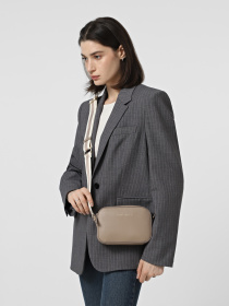 Кросс-боди Tommy Hilfiger модель AW0AW17450-AFE Кросс-боди Tommy Hilfiger модель AW0AW17450-AFE Фото