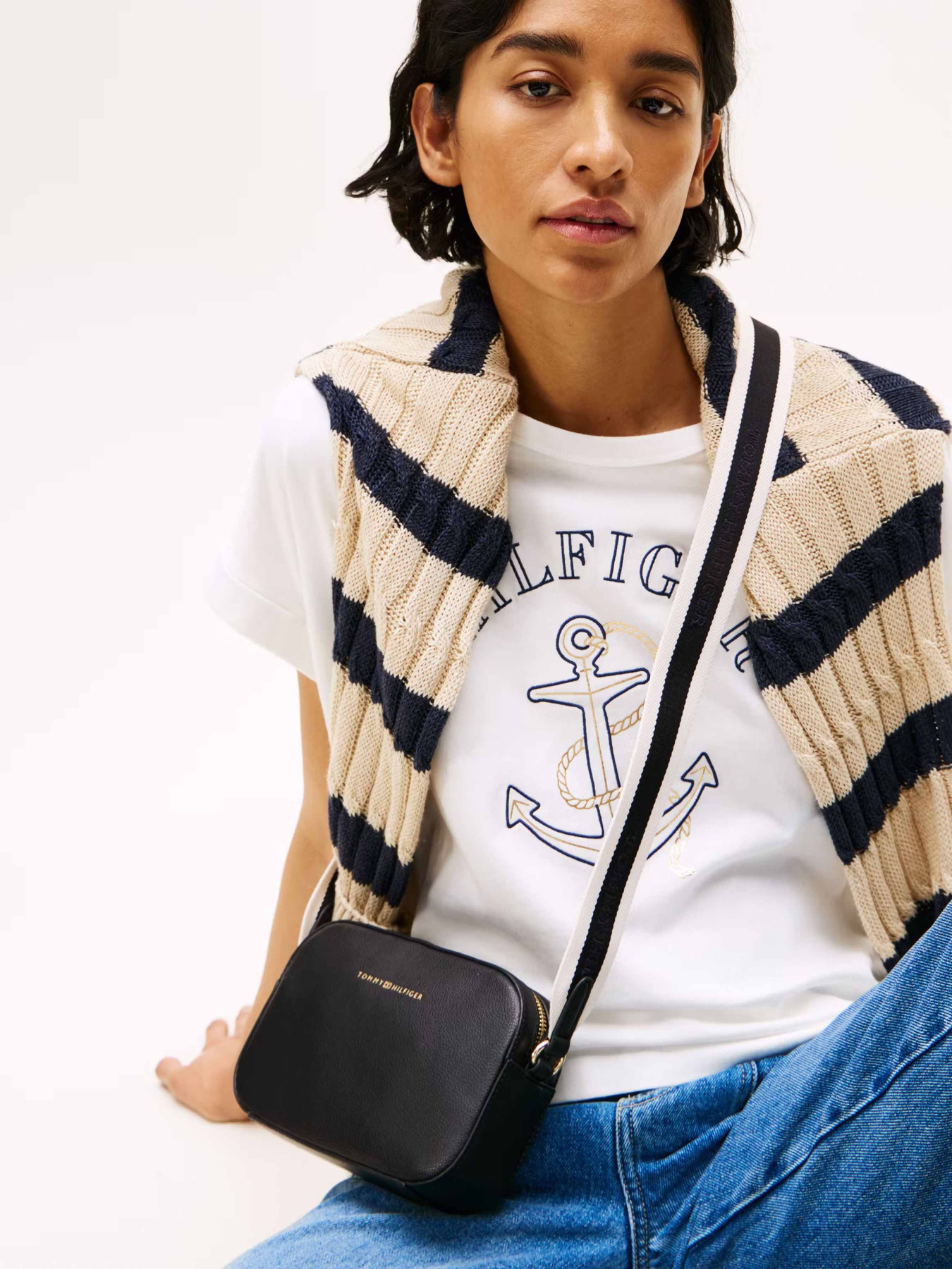 Крос-боді Tommy Hilfiger модель AW0AW17450-BDS Фото