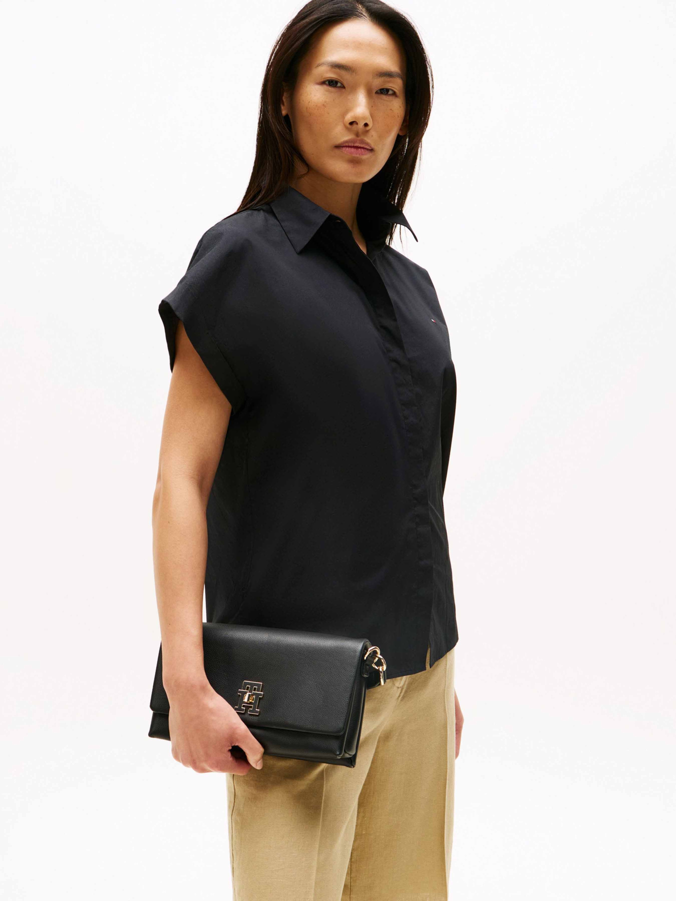 Кросс-боди Tommy Hilfiger модель AW0AW17465-BDS Фото