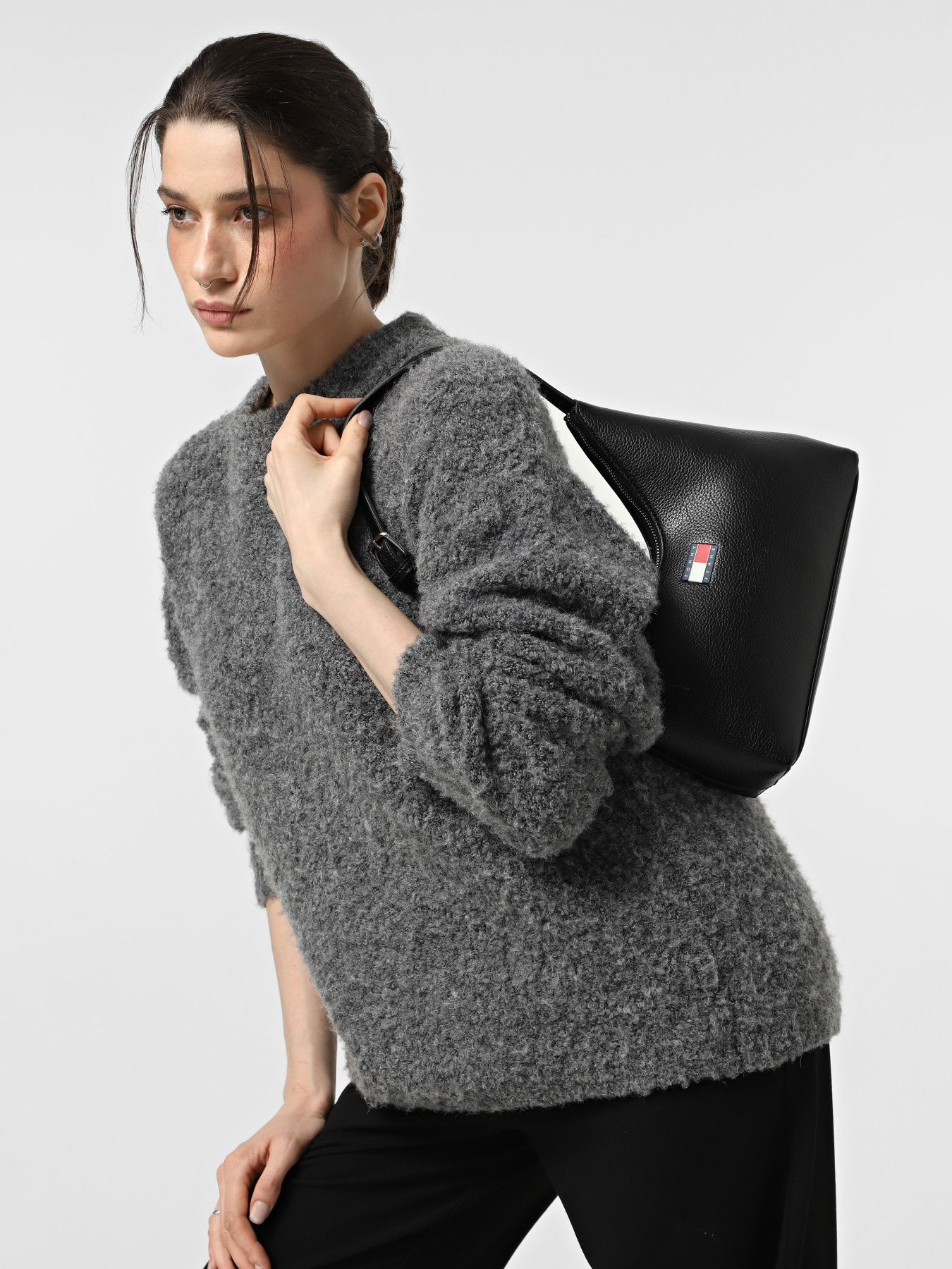 Хобо Tommy Hilfiger модель AW0AW17548-BDS Фото