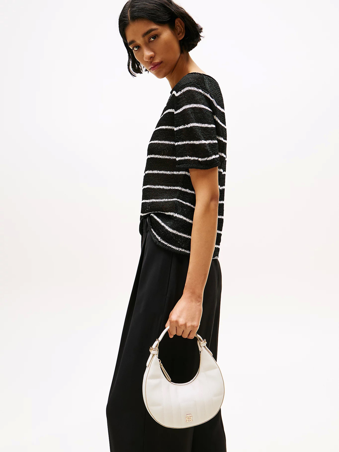 Хобо Tommy Hilfiger модель AW0AW17635-Z00 Фото