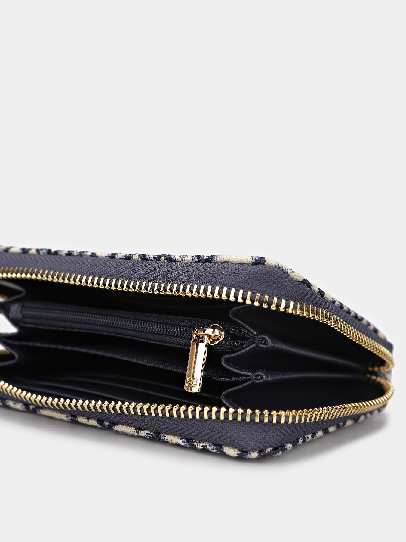 Кошелек Tommy Hilfiger модель AW0AW17479-DW6 Фото