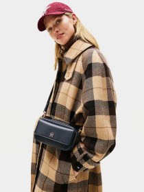 Кросс-боди Tommy Hilfiger модель AW0AW17680-DW6 Фото