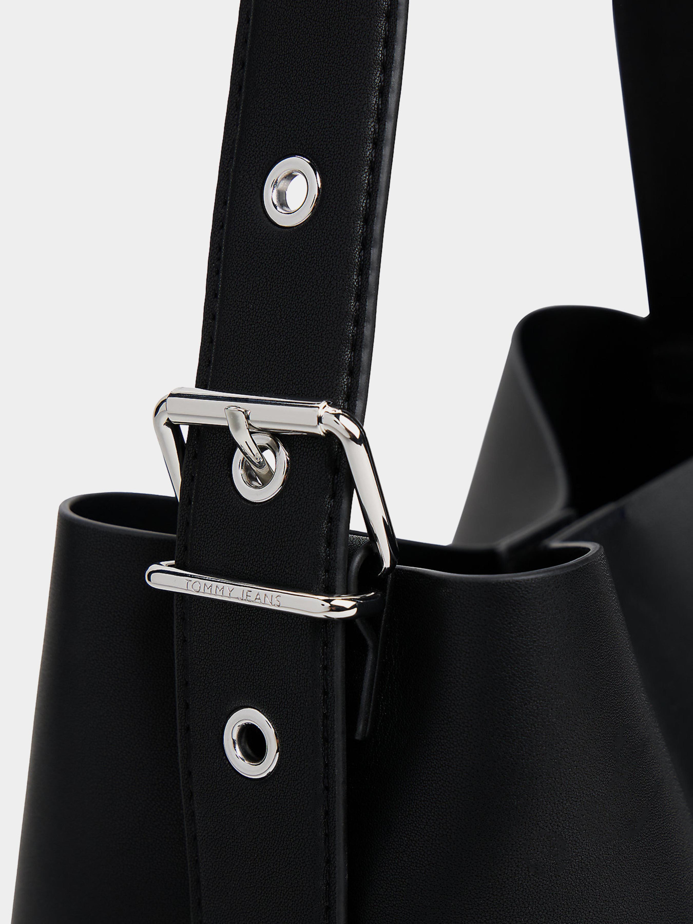 Сумка Tommy Hilfiger модель AW0AW17871-BDS Фото