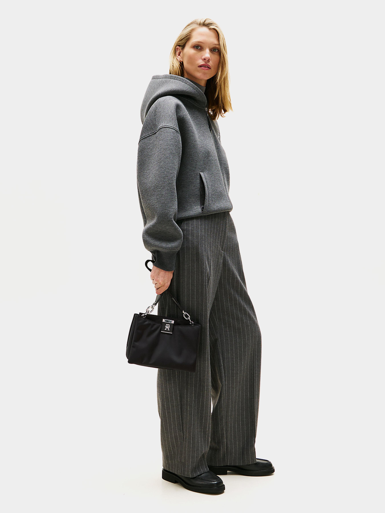 Сумка Tommy Hilfiger модель AW0AW18200-BDS Фото