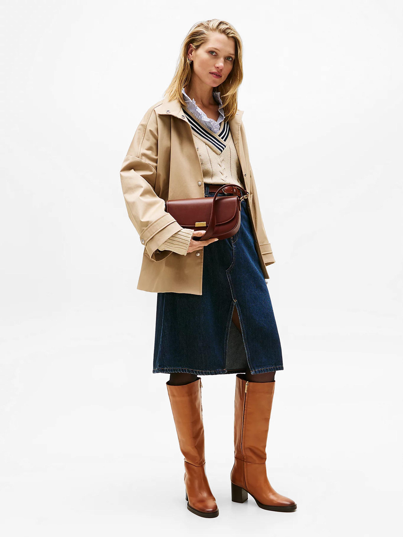 Крос-боді Tommy Hilfiger модель AW0AW18204-GVI Фото