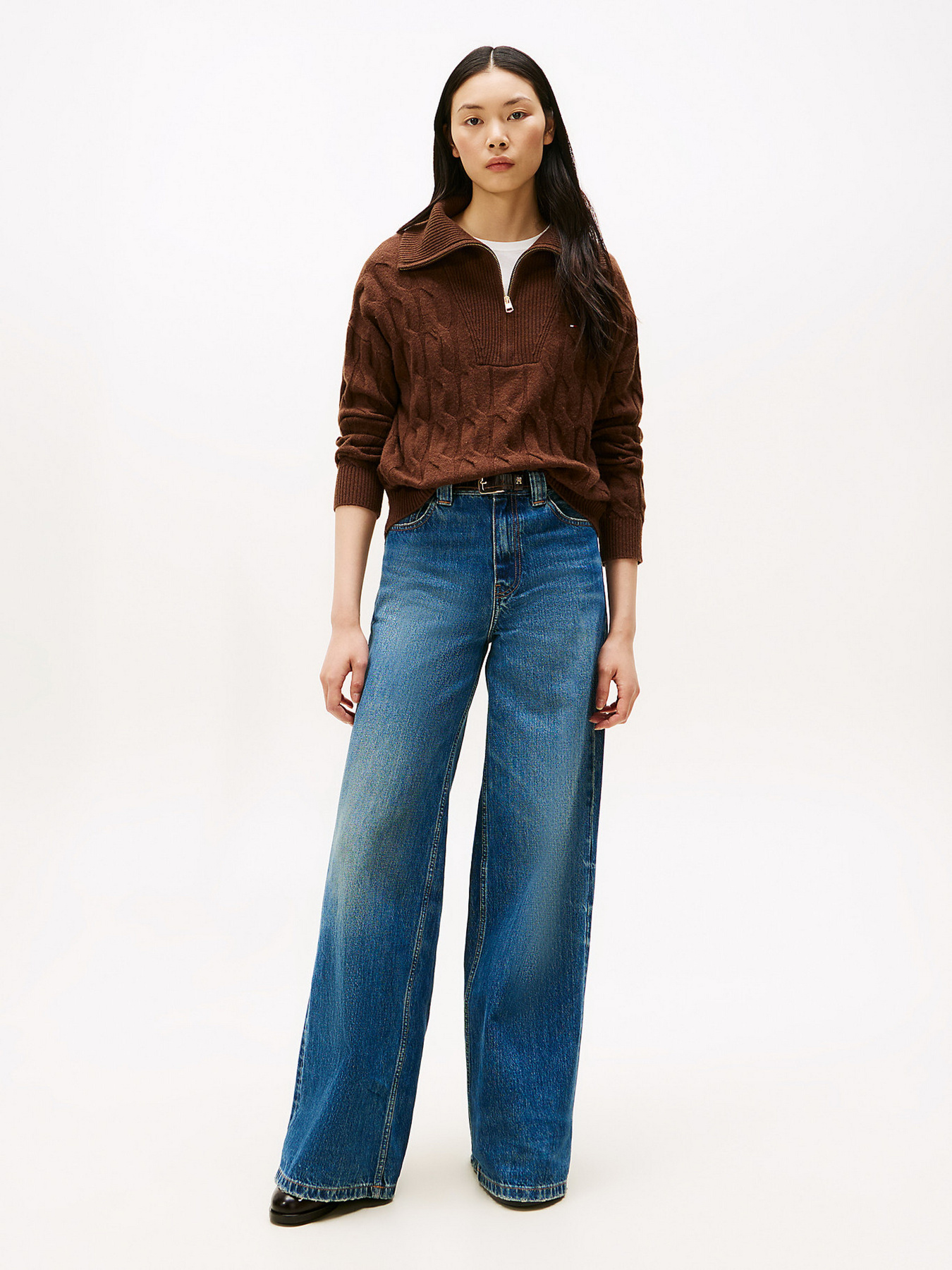 Tommy Hilfiger модель WW0WW46425-GV0 Фото