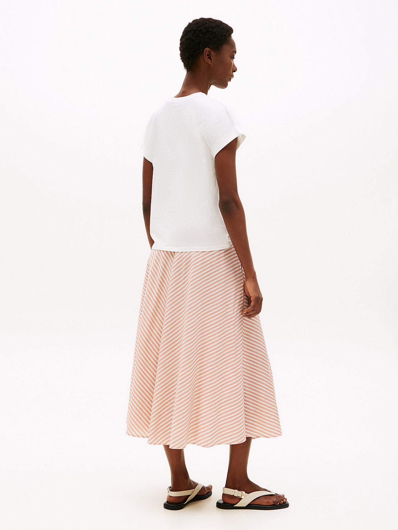 Футболка Tommy Hilfiger модель WW0WW47157-YBL Футболка Tommy Hilfiger модель WW0WW47157-YBL Фото