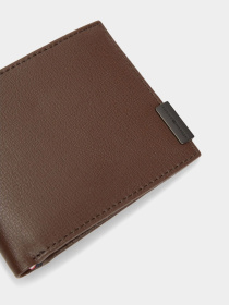 Гаманець Tommy Hilfiger TH HARDWARE MINI CC WALLET модель AM0AM13963-GDW Гаманець Tommy Hilfiger TH HARDWARE MINI CC WALLET модель AM0AM13963-GDW Фото