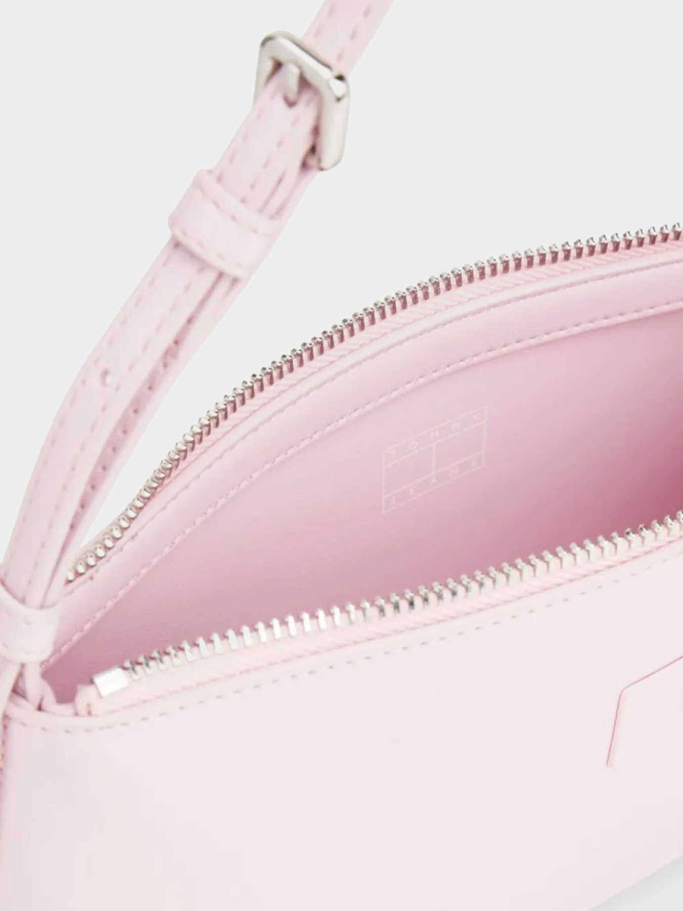 Кросс-боди Tommy Hilfiger TJW MUST SHOULDER BAG модель AW0AW17866-TON Фото