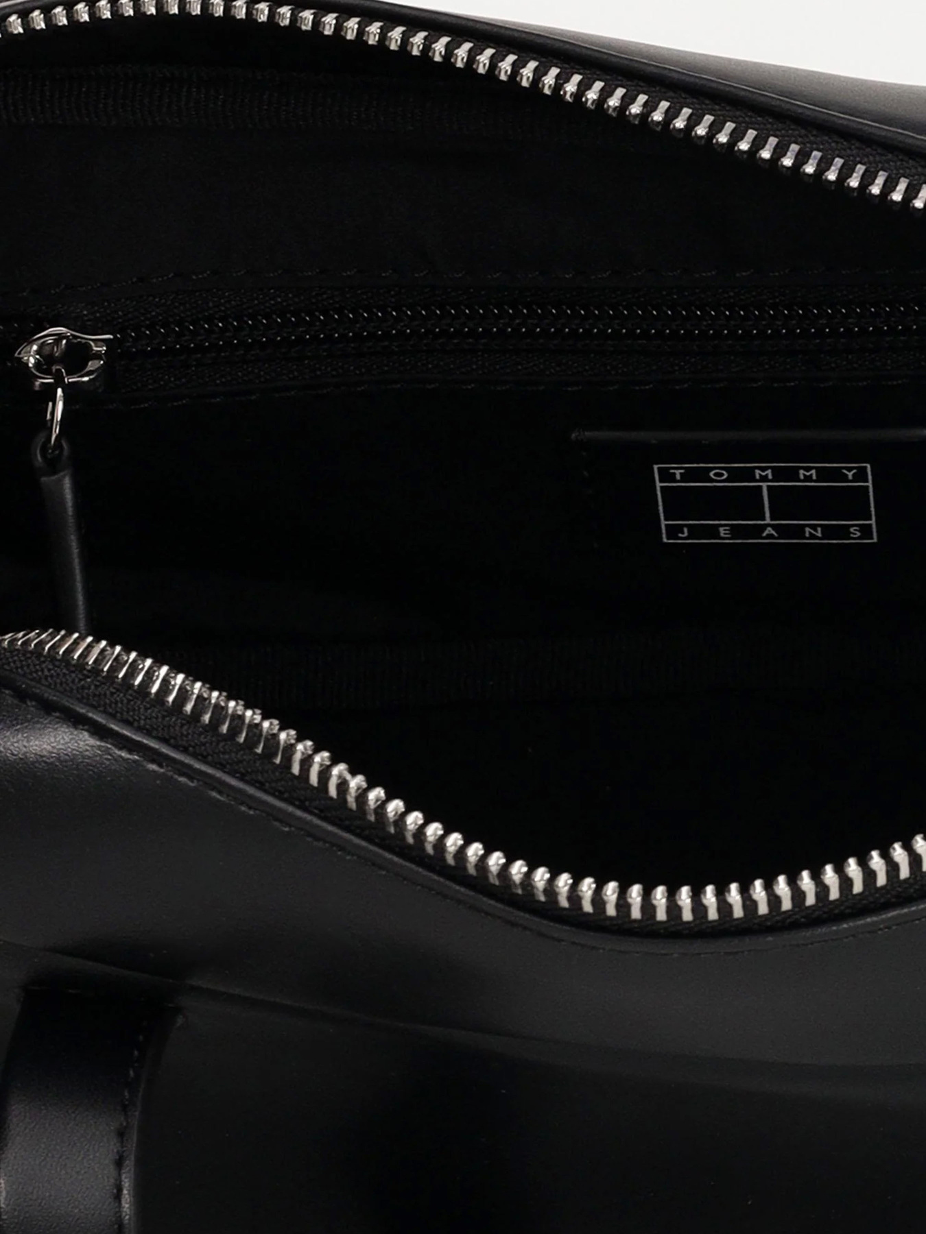 Сумка Tommy Hilfiger TJW CITY SHOULDER  BAG модель AW0AW18075-BDS Фото