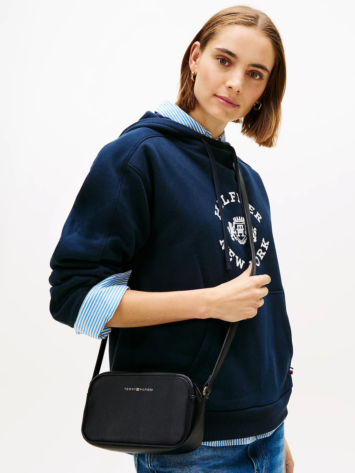 Tommy Hilfiger модель AW0AW18115-BDS Фото