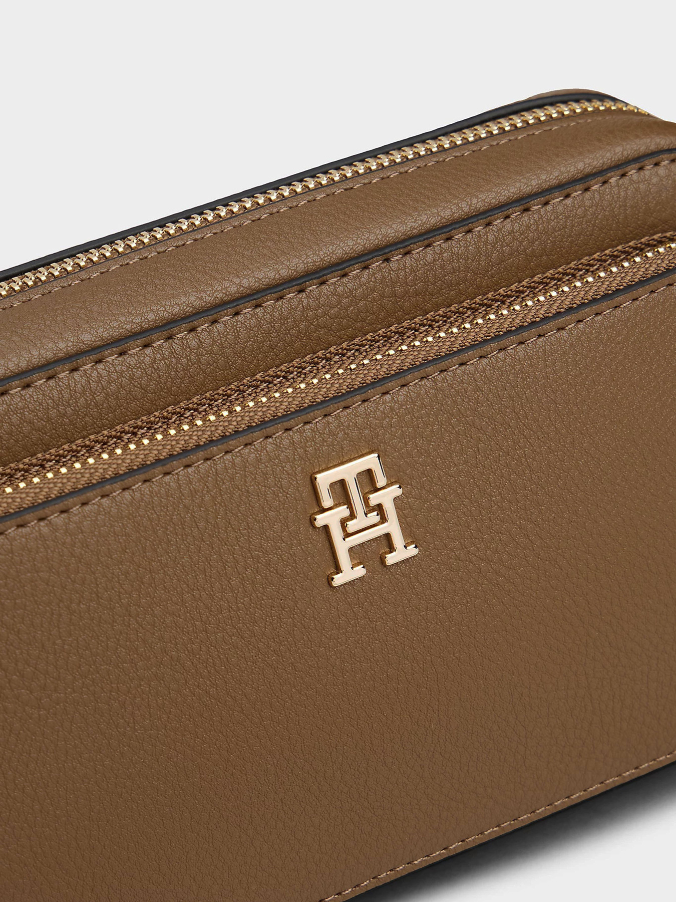 Кросс-боди Tommy Hilfiger TH ICON CAMERA BAG модель AW0AW18120-R07 Фото